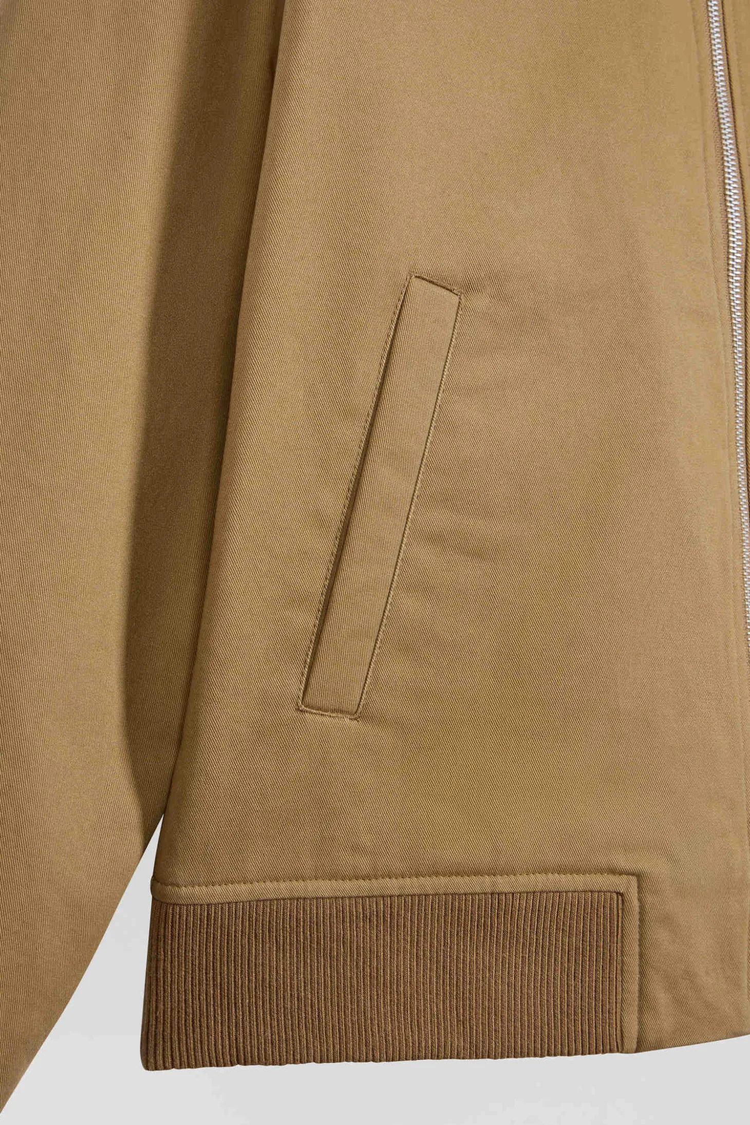 Blouson zippé à col chemise en gabardine de coton camel