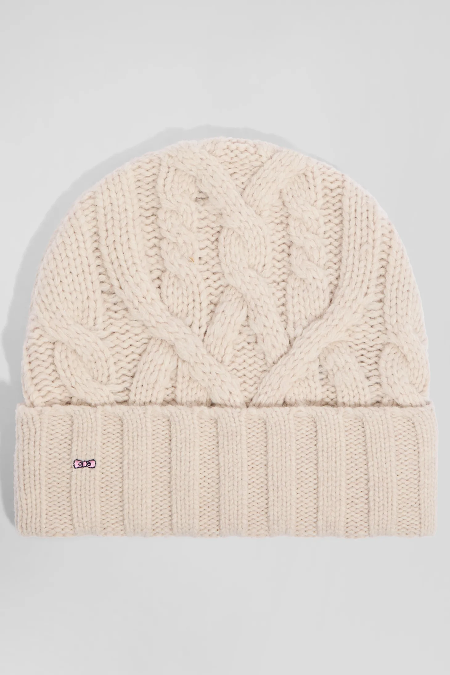 Bonnet en laine torsadée écru