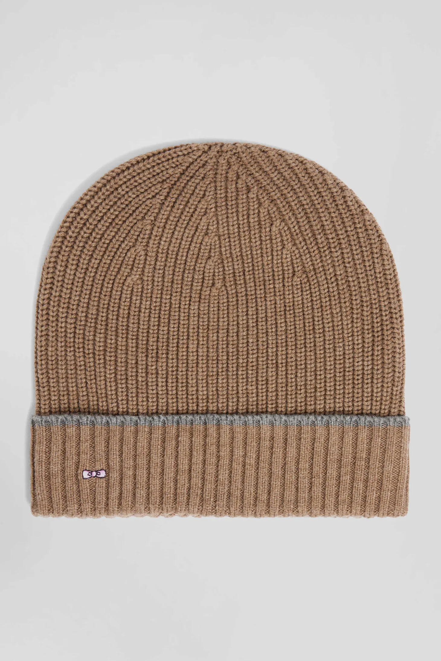 Bonnet en maille côtelée marron