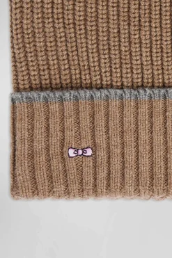 Bonnet en maille côtelée marron
