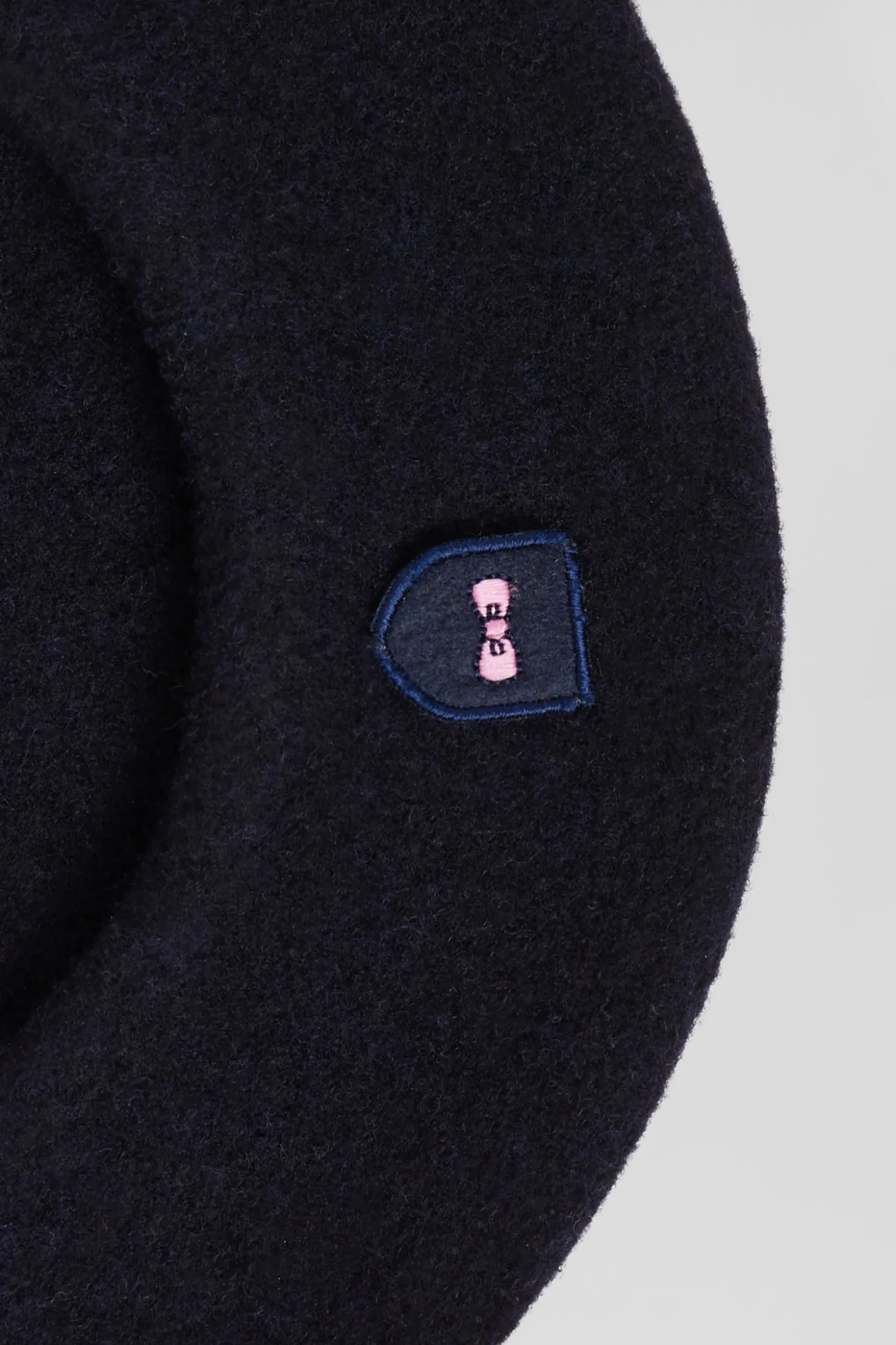 Béret en laine bleu marine