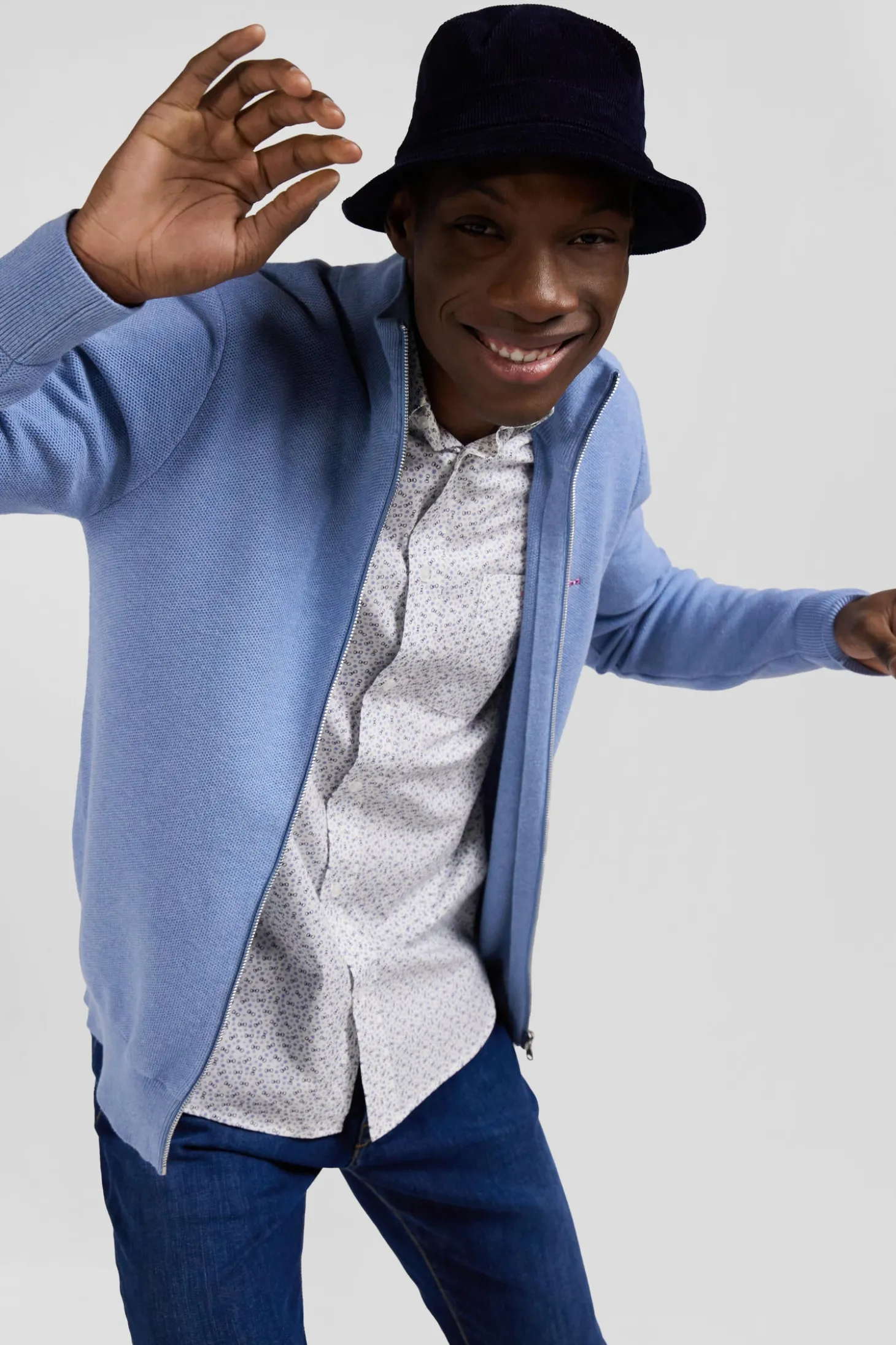 Cardigan zippé à col montant uni ciel en coton