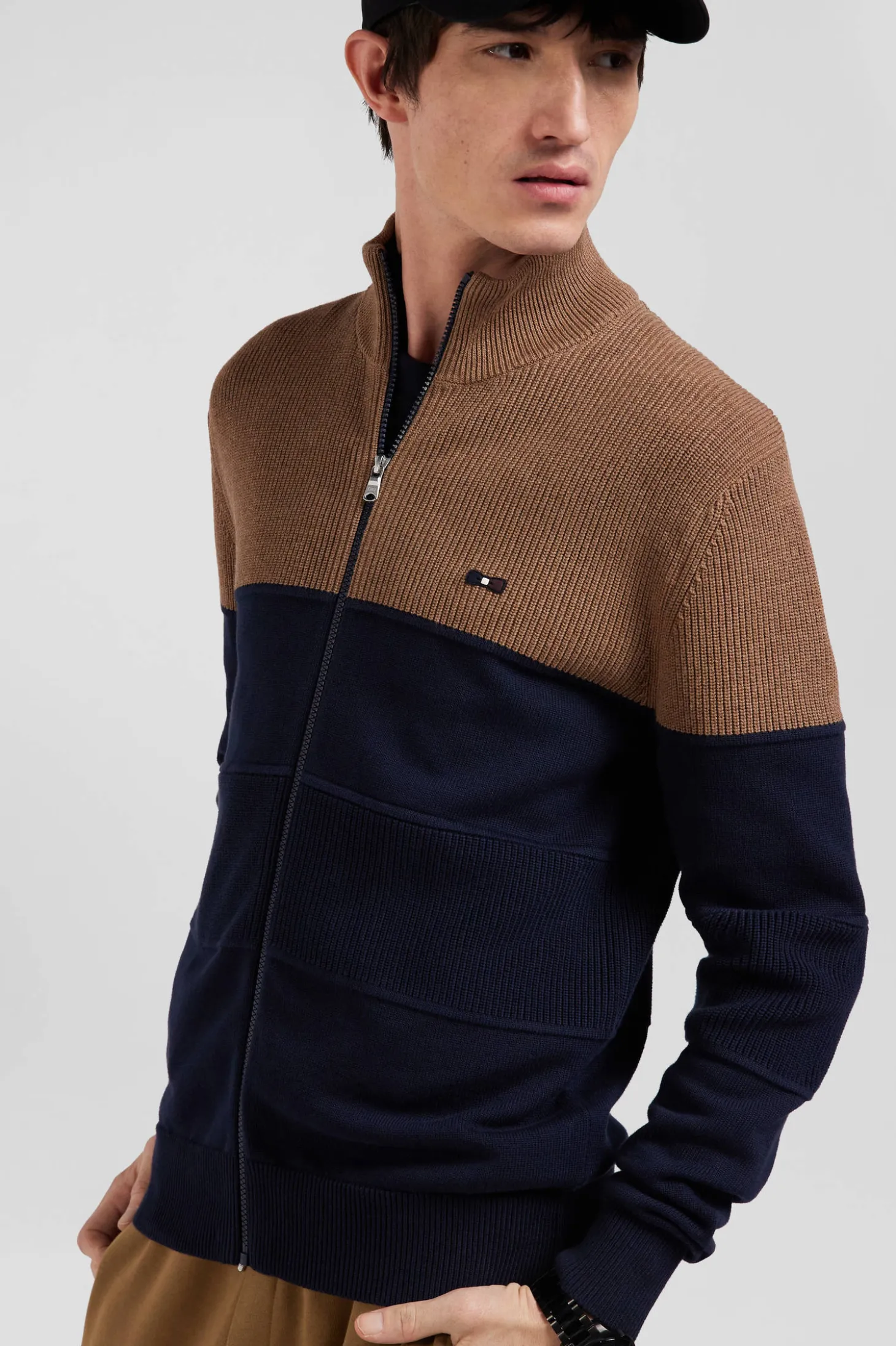 Cardigan zippé à col montant marine et camel en coton