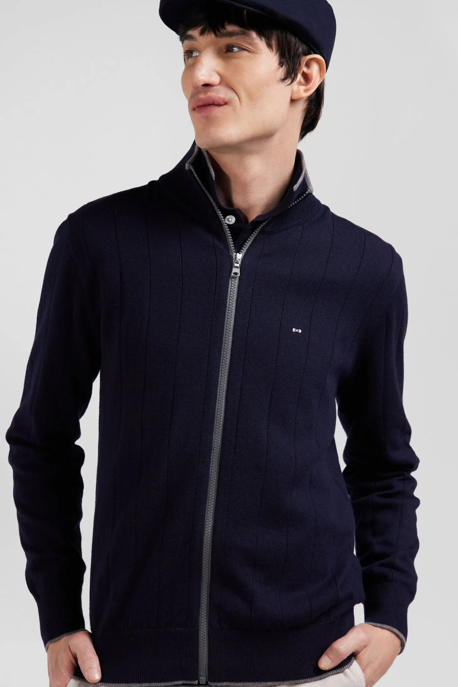 Cardigan zippé en coton et cachemire bleu marine coupe Regular rayures verticales