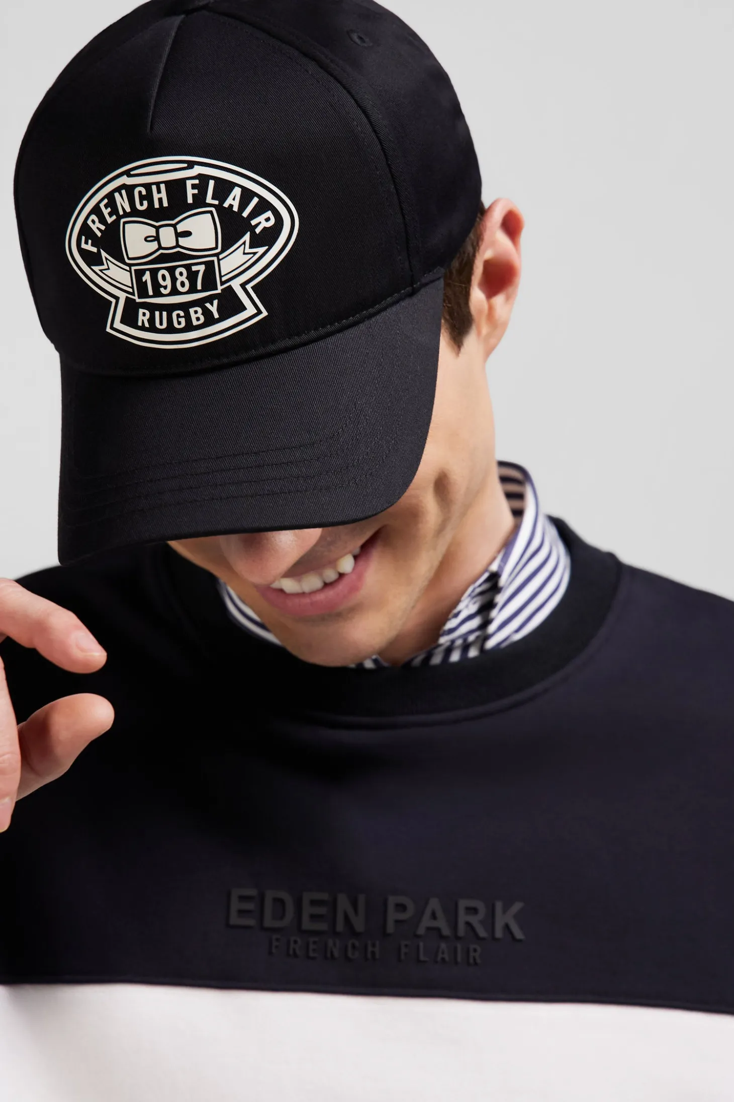 Casquette en coton noir broderie écrue