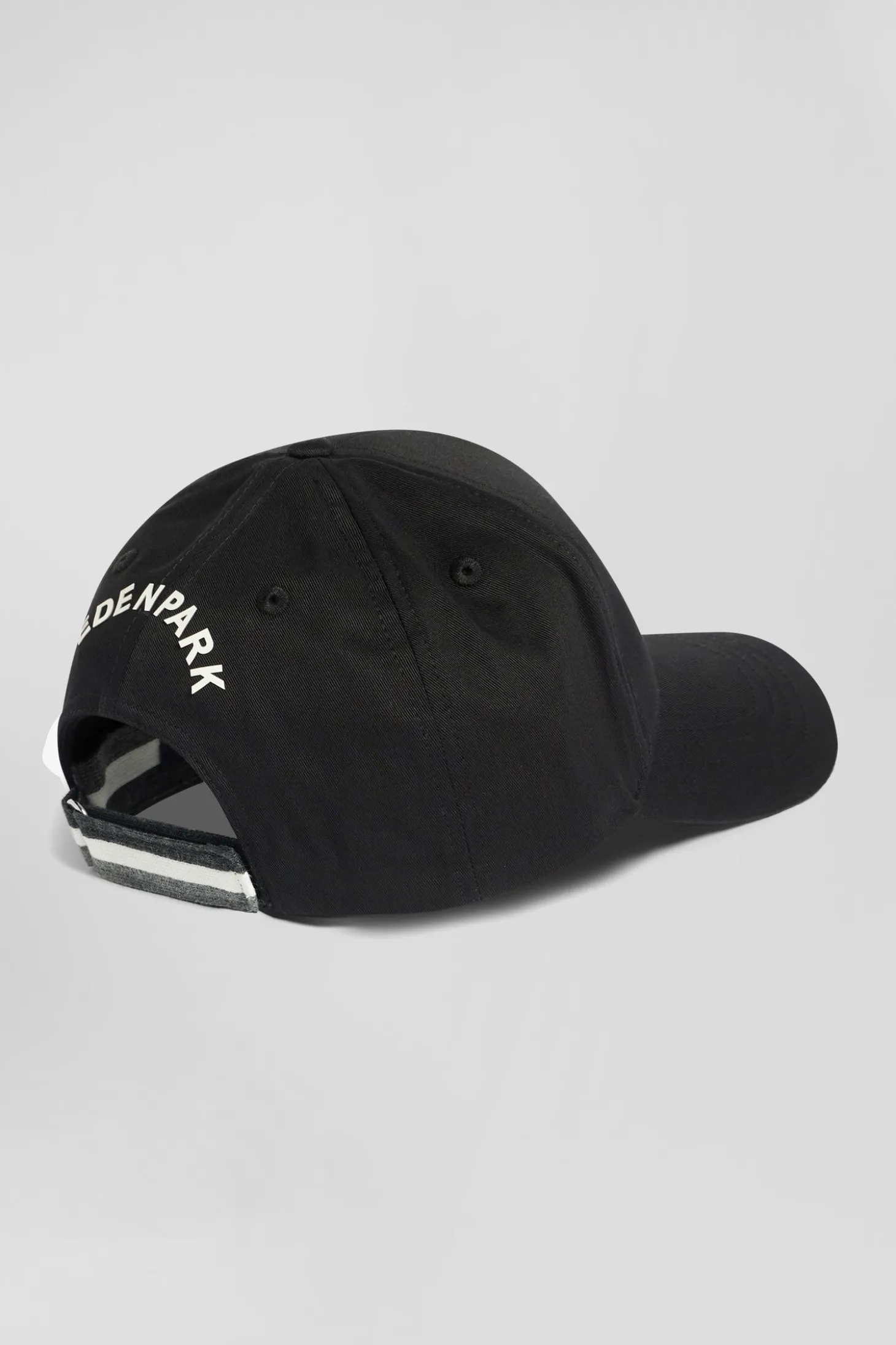 Casquette en coton noir broderie écrue