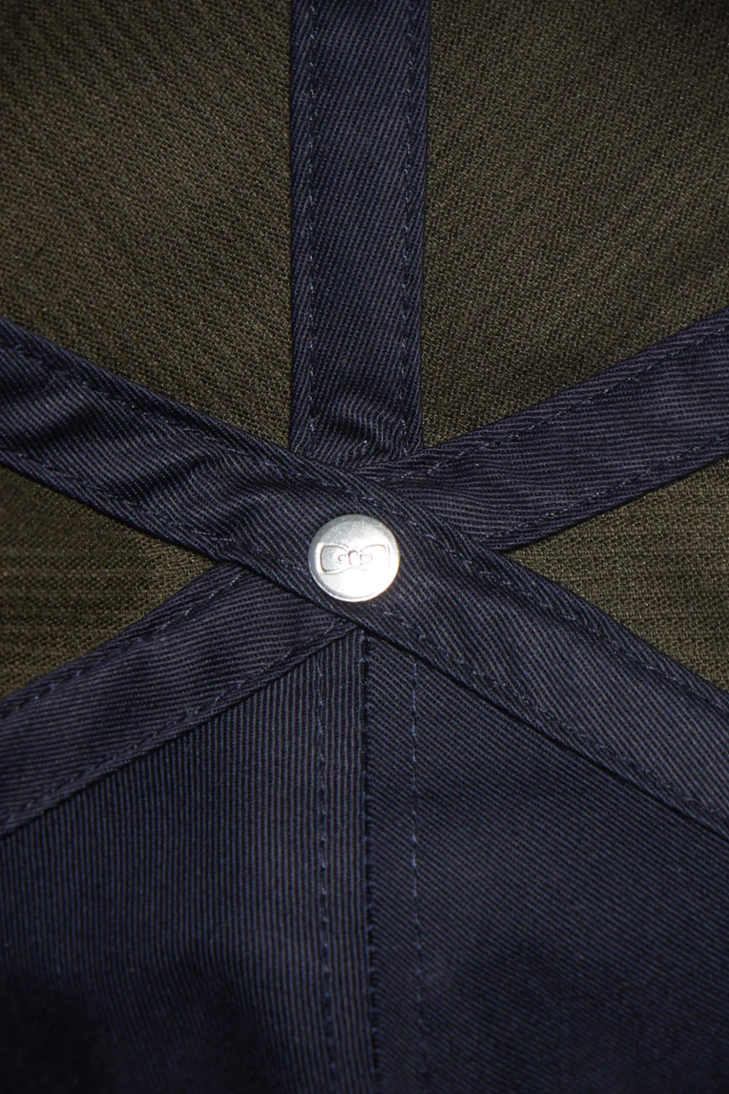 Casquette en velours côtelé kaki