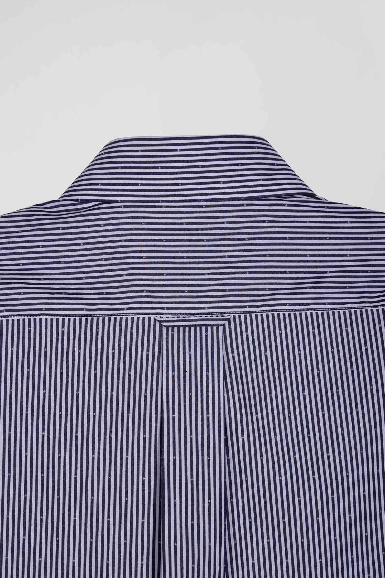 Chemise en coton jacquard rayé bleu marine coupe Regular