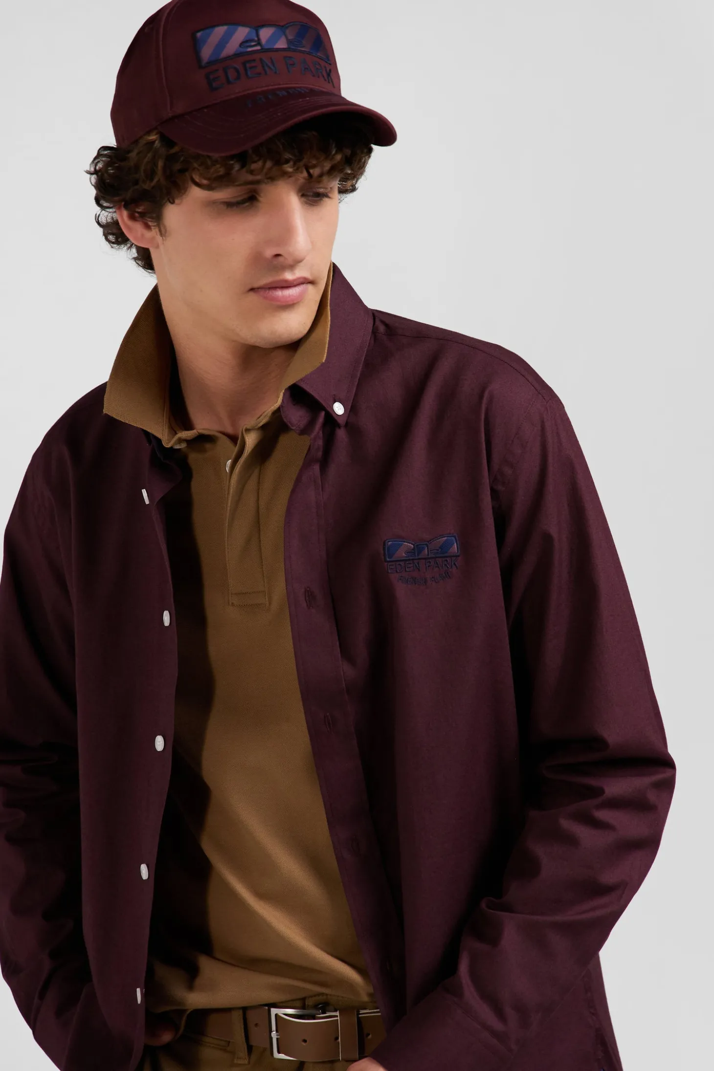 Chemise en coton Oxford bordeaux nœud papillon cerclé coupe Regular