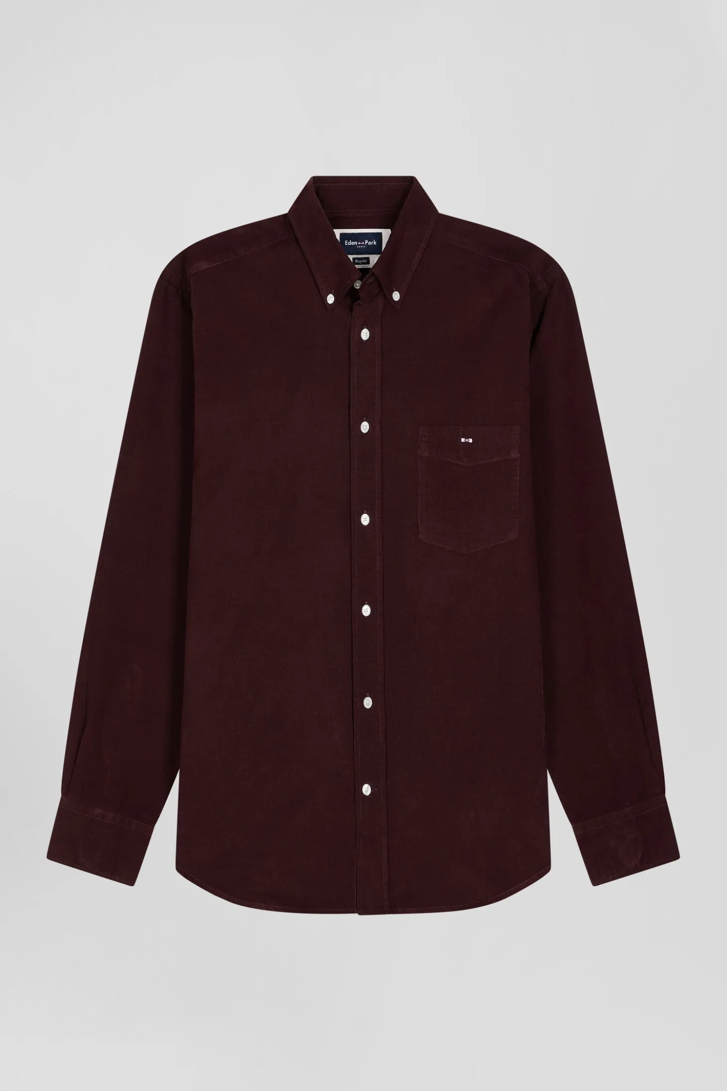 Chemise en coton uni bordeaux col boutonné et poche poitrine coupe Regular