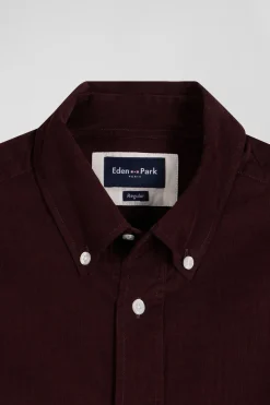 Chemise en coton uni bordeaux col boutonné et poche poitrine coupe Regular