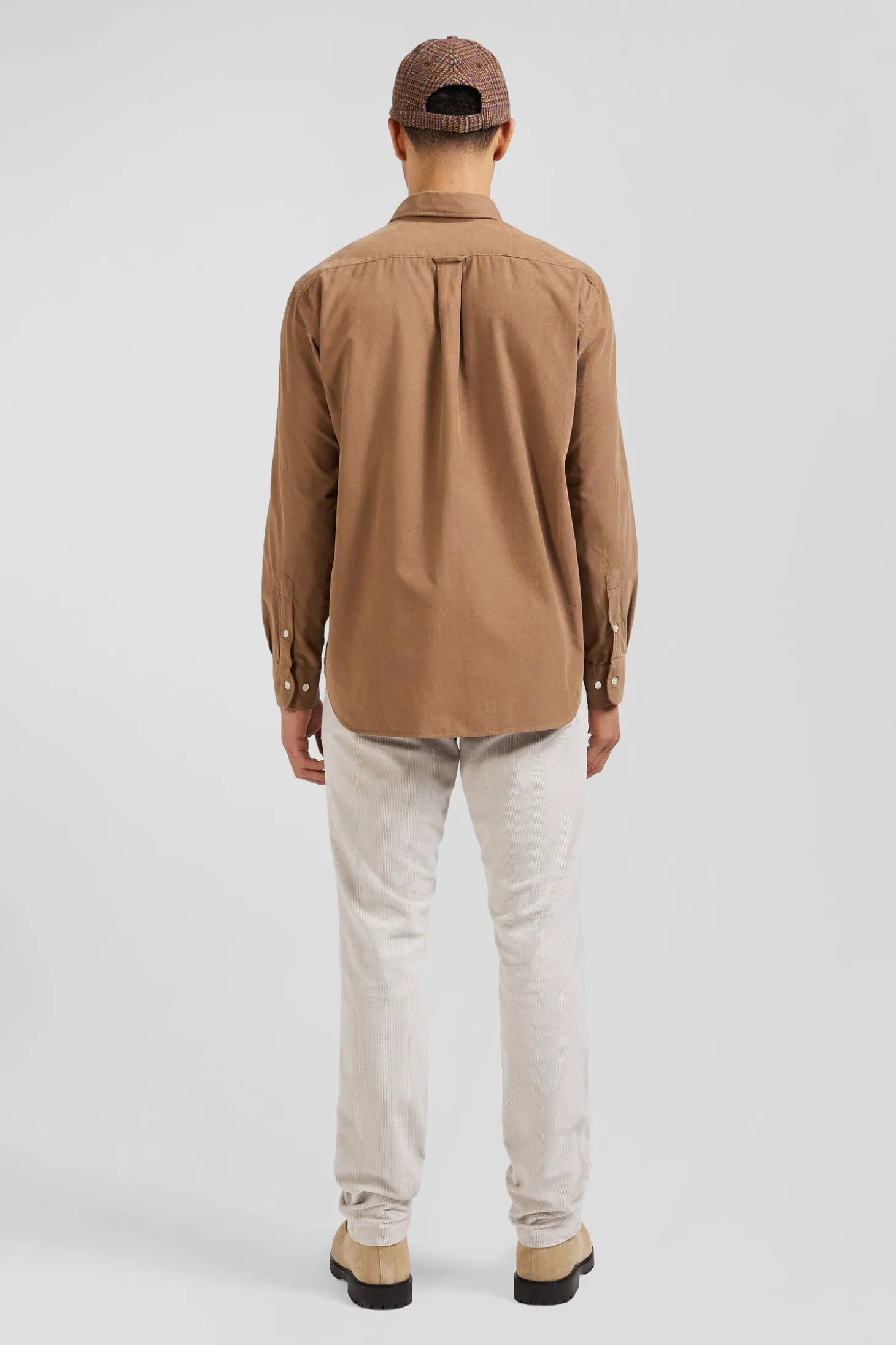 Chemise en coton uni camel col boutonné et poche poitrine coupe Regular