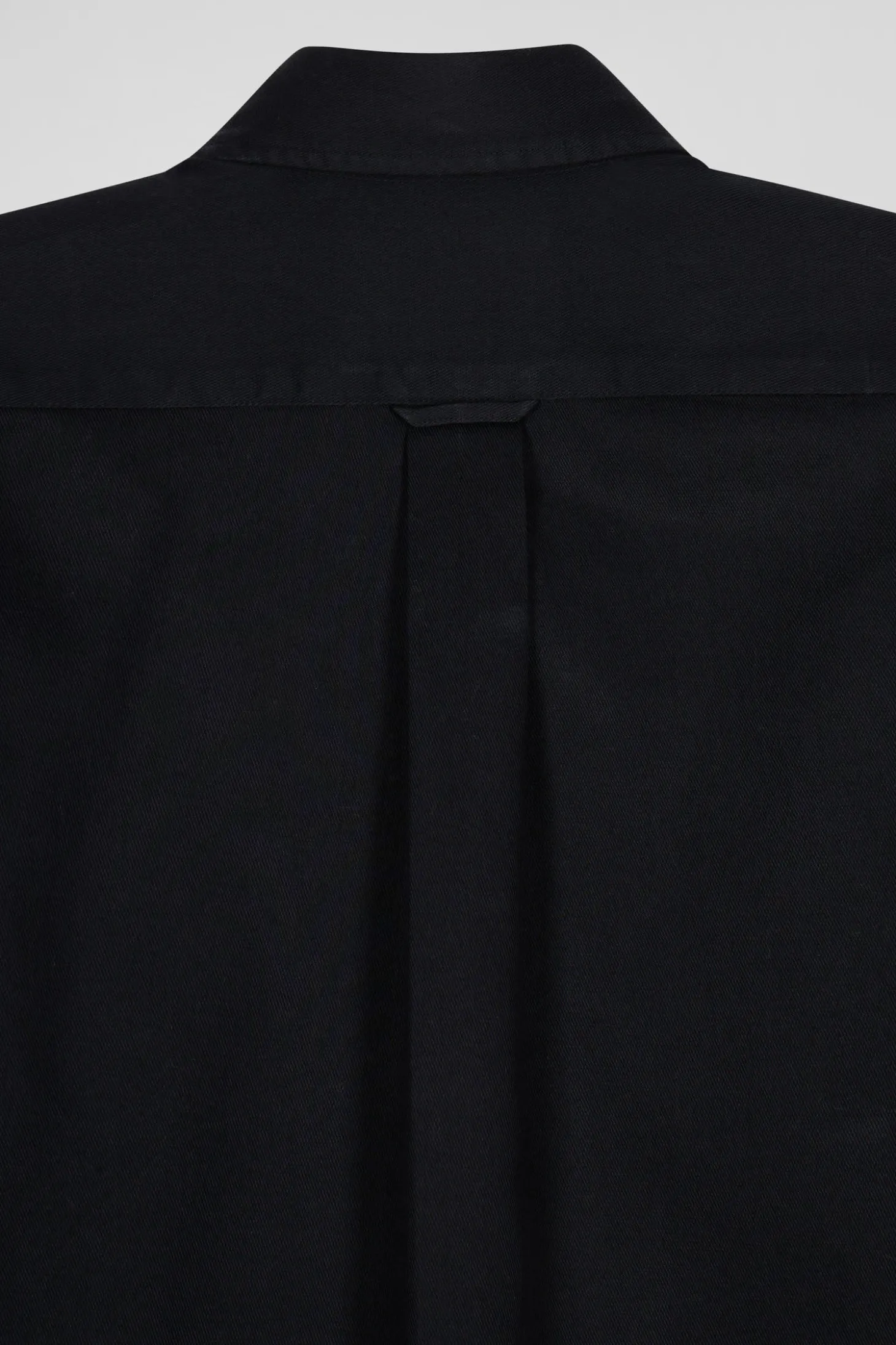 Chemise en piqué coton unie noire coupe Regular