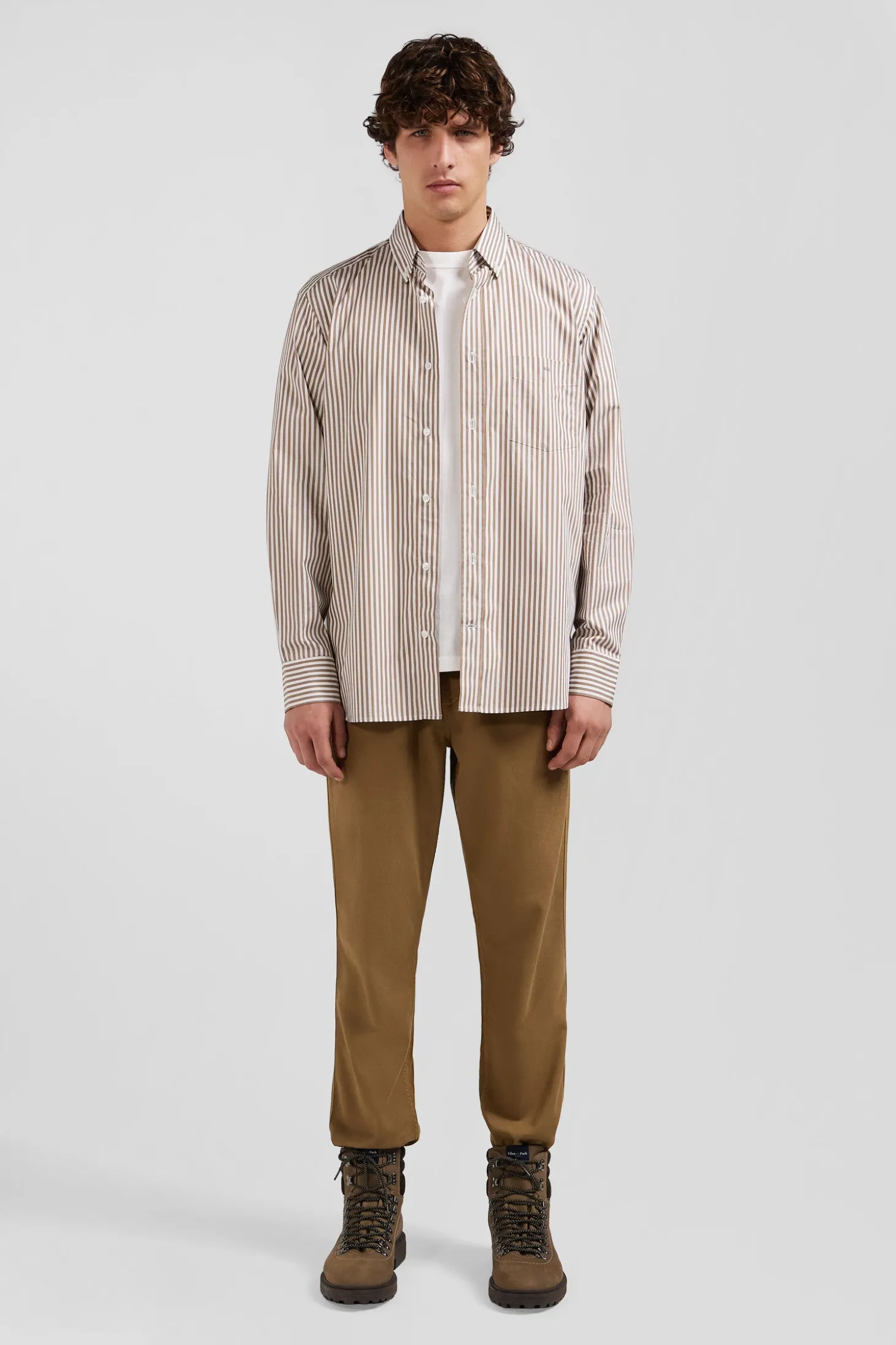 Chemise en popeline de coton rayée marron coupe Regular