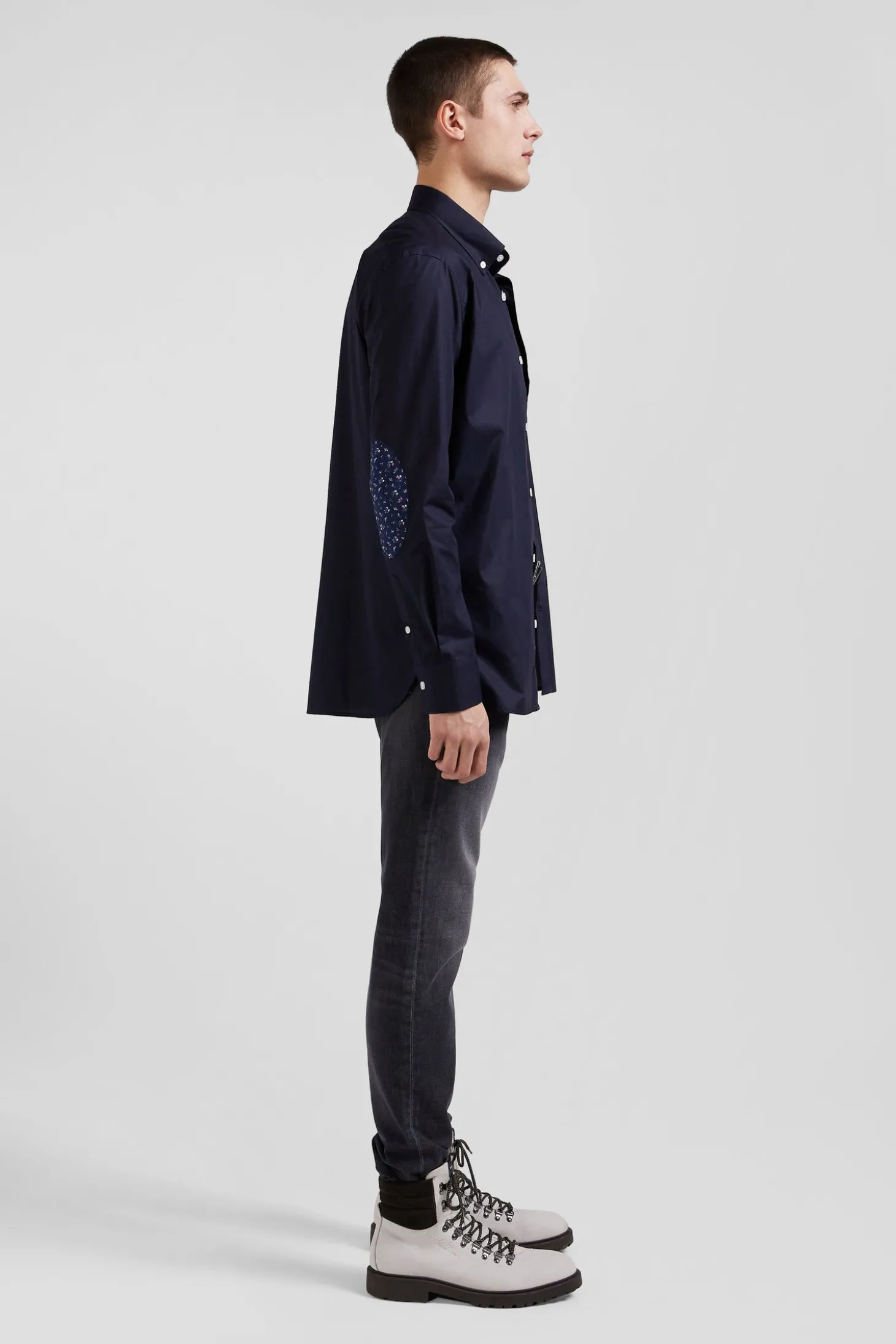 Chemise en popeline de coton bleu marine col boutonné et coudières imprimées coupe Regular