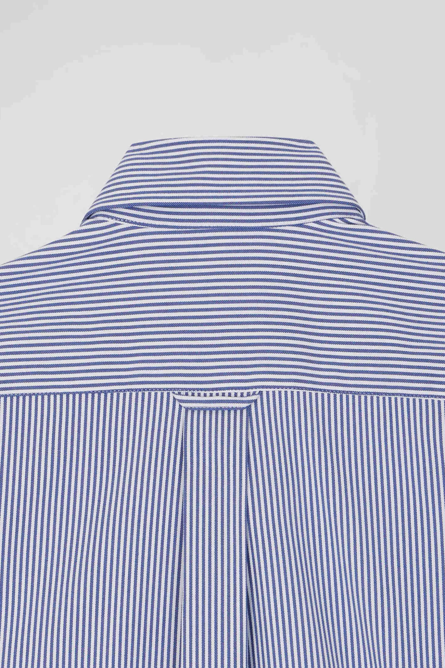 Chemise en popeline de coton bleu marine à rayures bâton coupe Regular