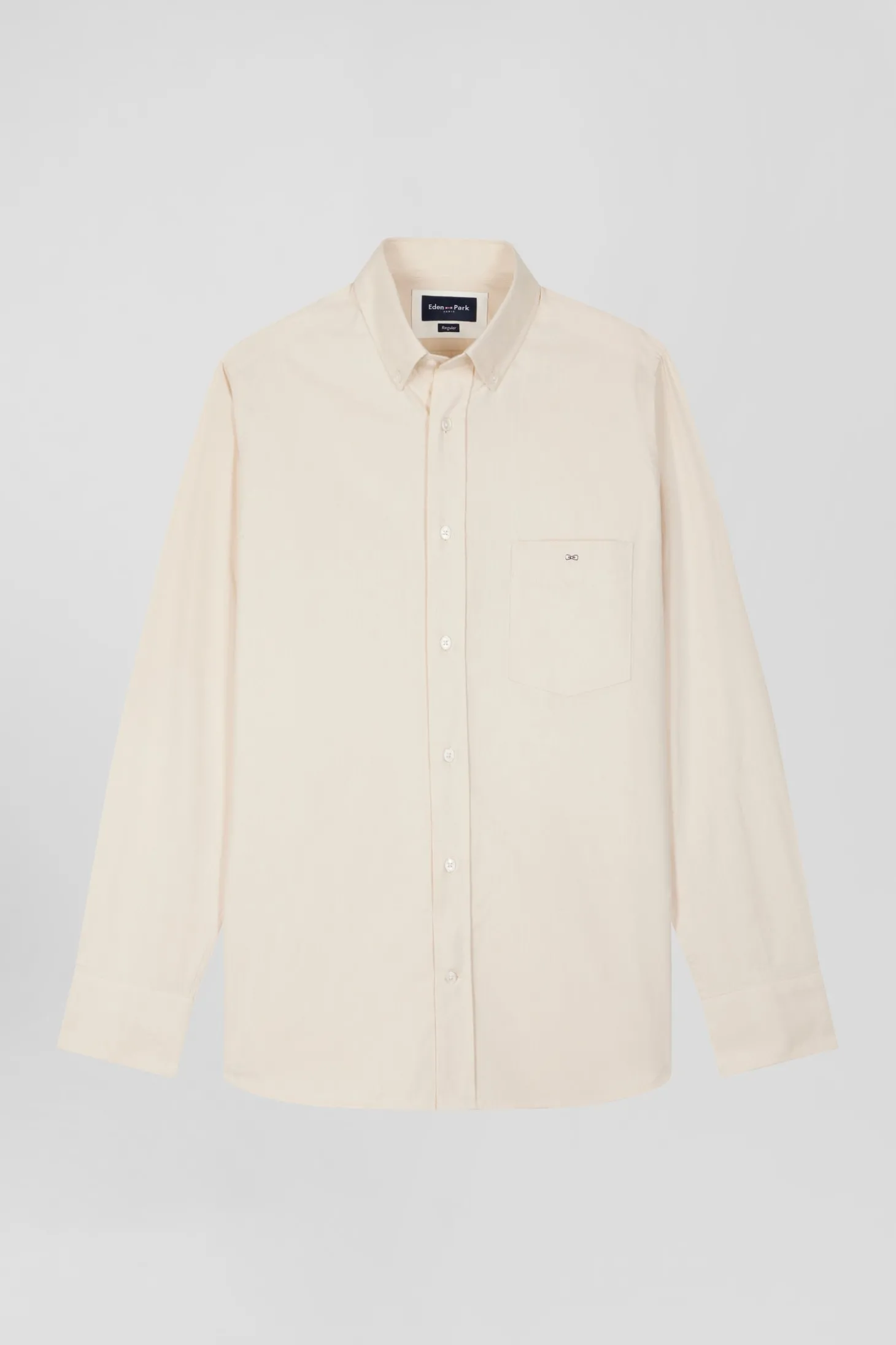 Chemise en twill de coton unie beige col à pointes boutonnées coupe Regular