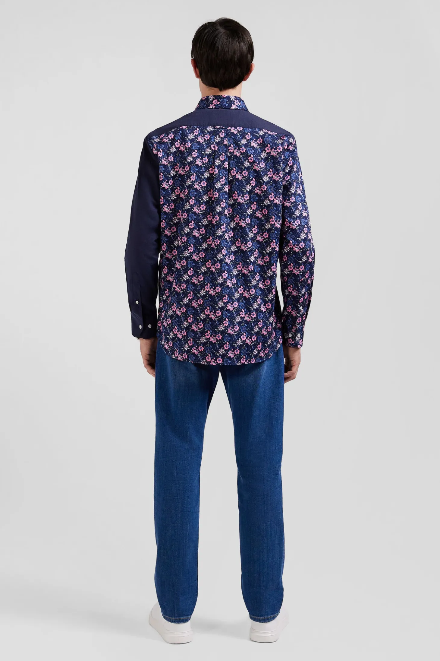 Chemise en twill de coton bleu marine et microimprimé fleurs coupe Regular