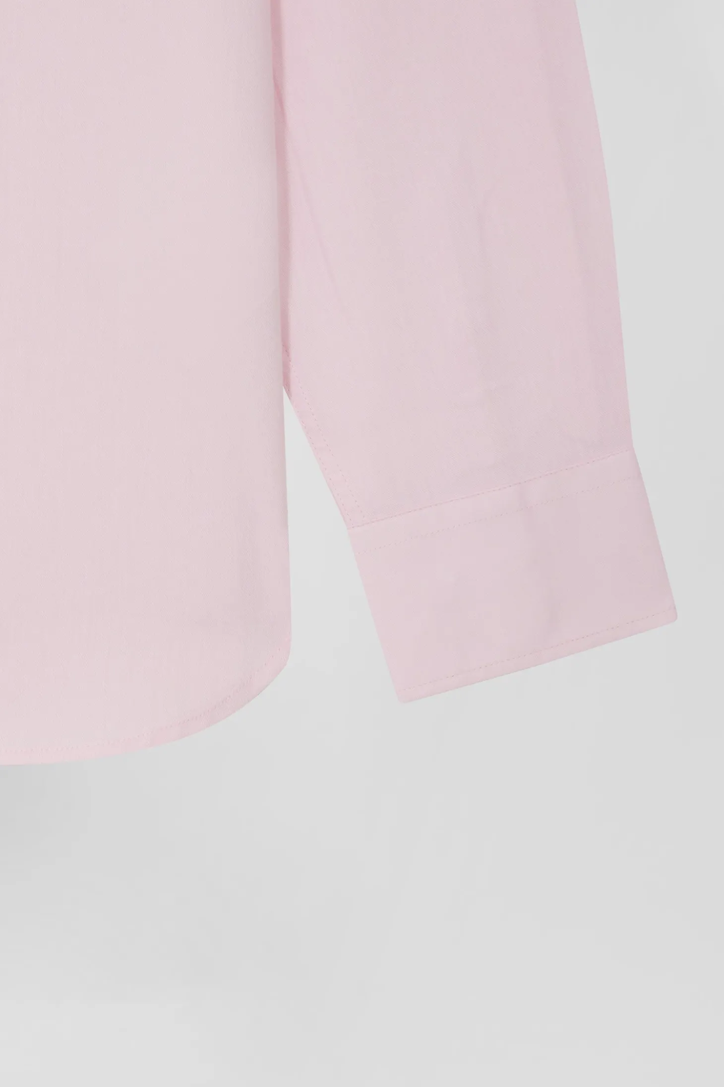 Chemise en twill de coton unie rose col à pointes boutonnées coupe Regular