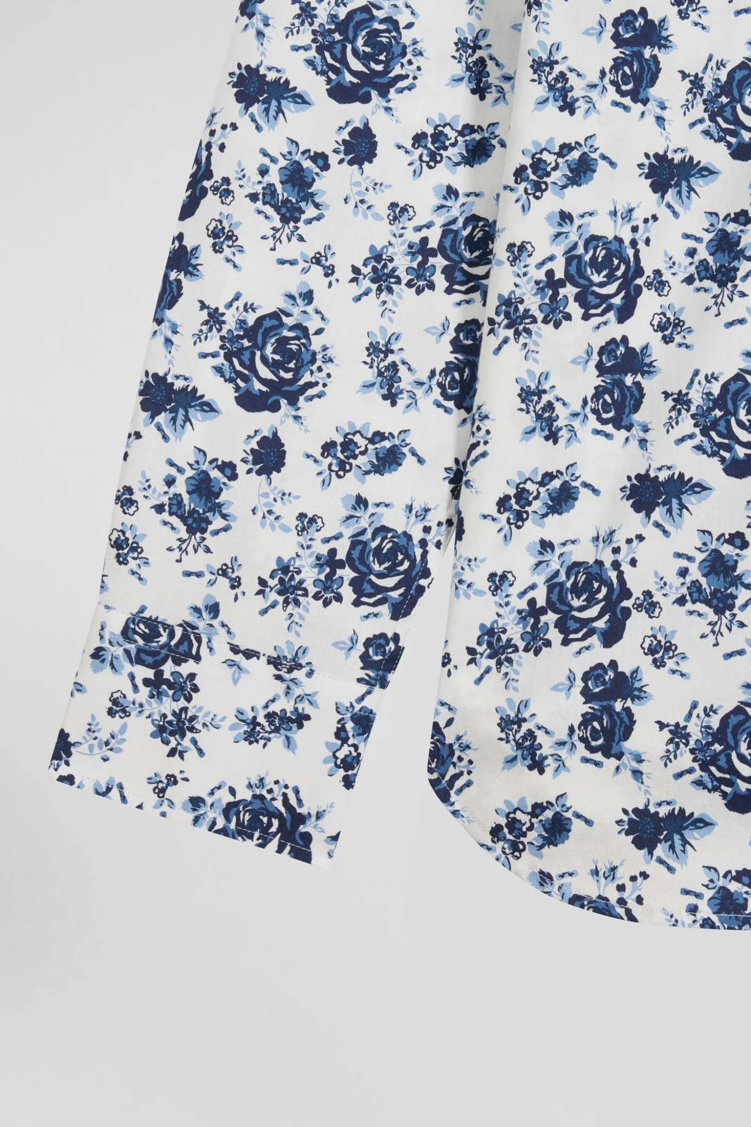 Chemise en twill de coton blanche imprimé floral bleu coupe Regular