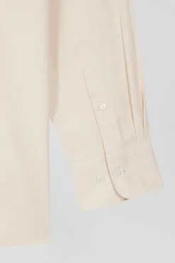 Chemise en twill de coton unie beige col à pointes boutonnées coupe Regular