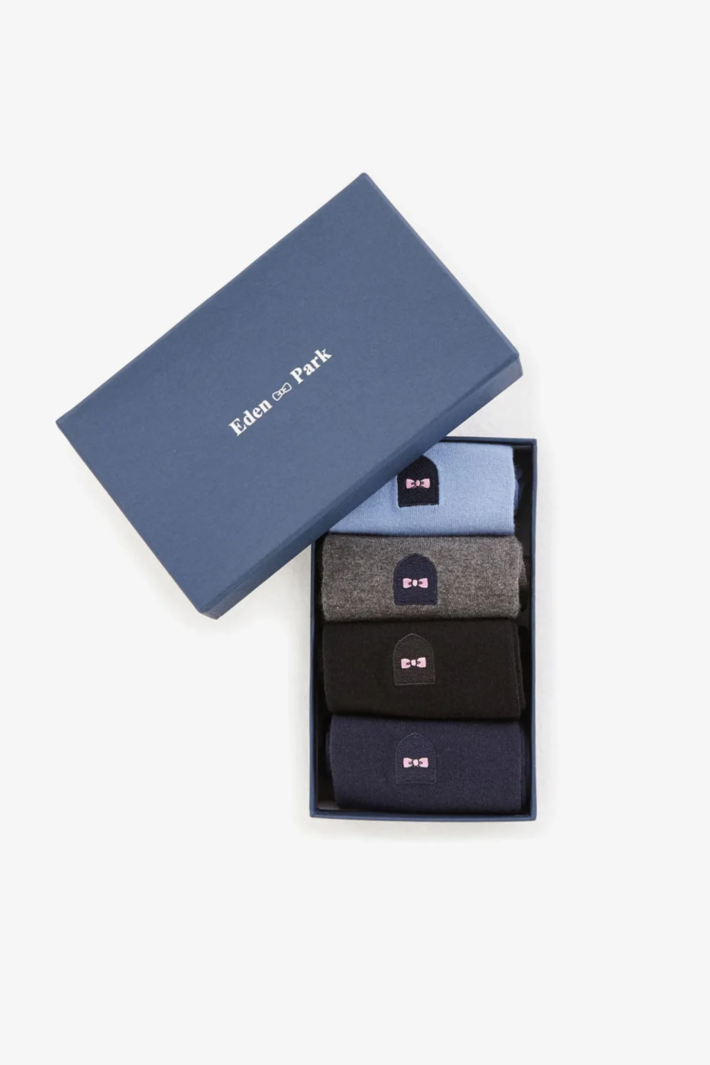 Coffret de quatre paires de chaussettes unies