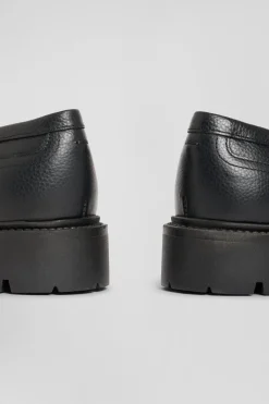 Mocassins en cuir noir