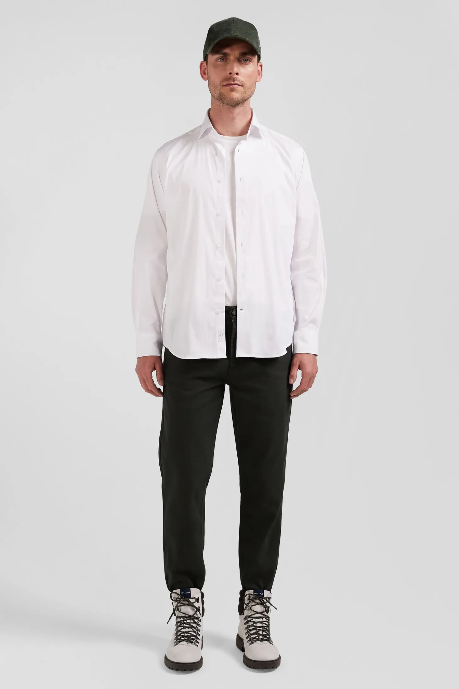 Pantalon chino en piqué de coton stretch et modal kaki coupe Regular