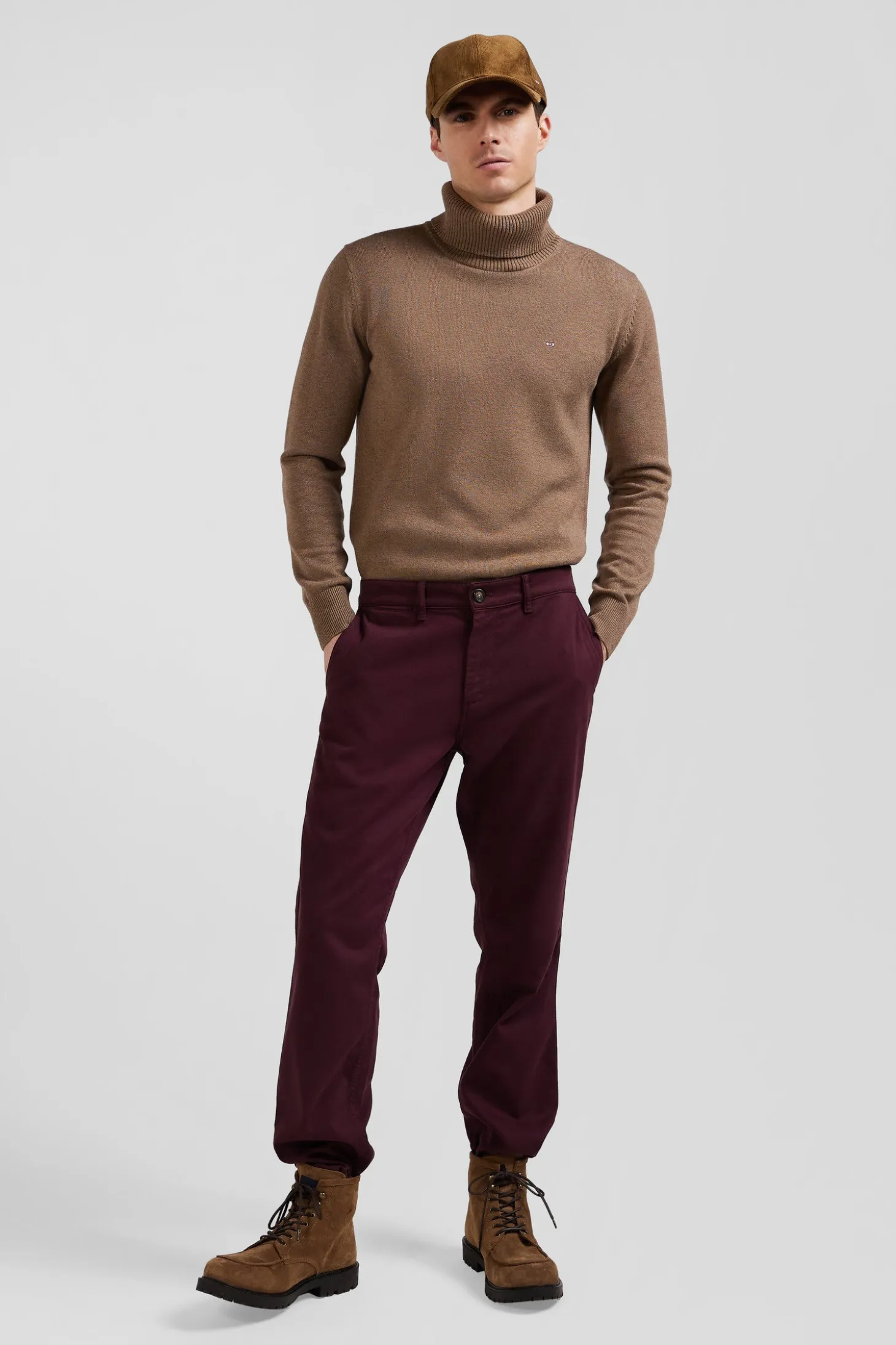Pantalon chino en piqué de coton stretch et modal bordeaux coupe Regular