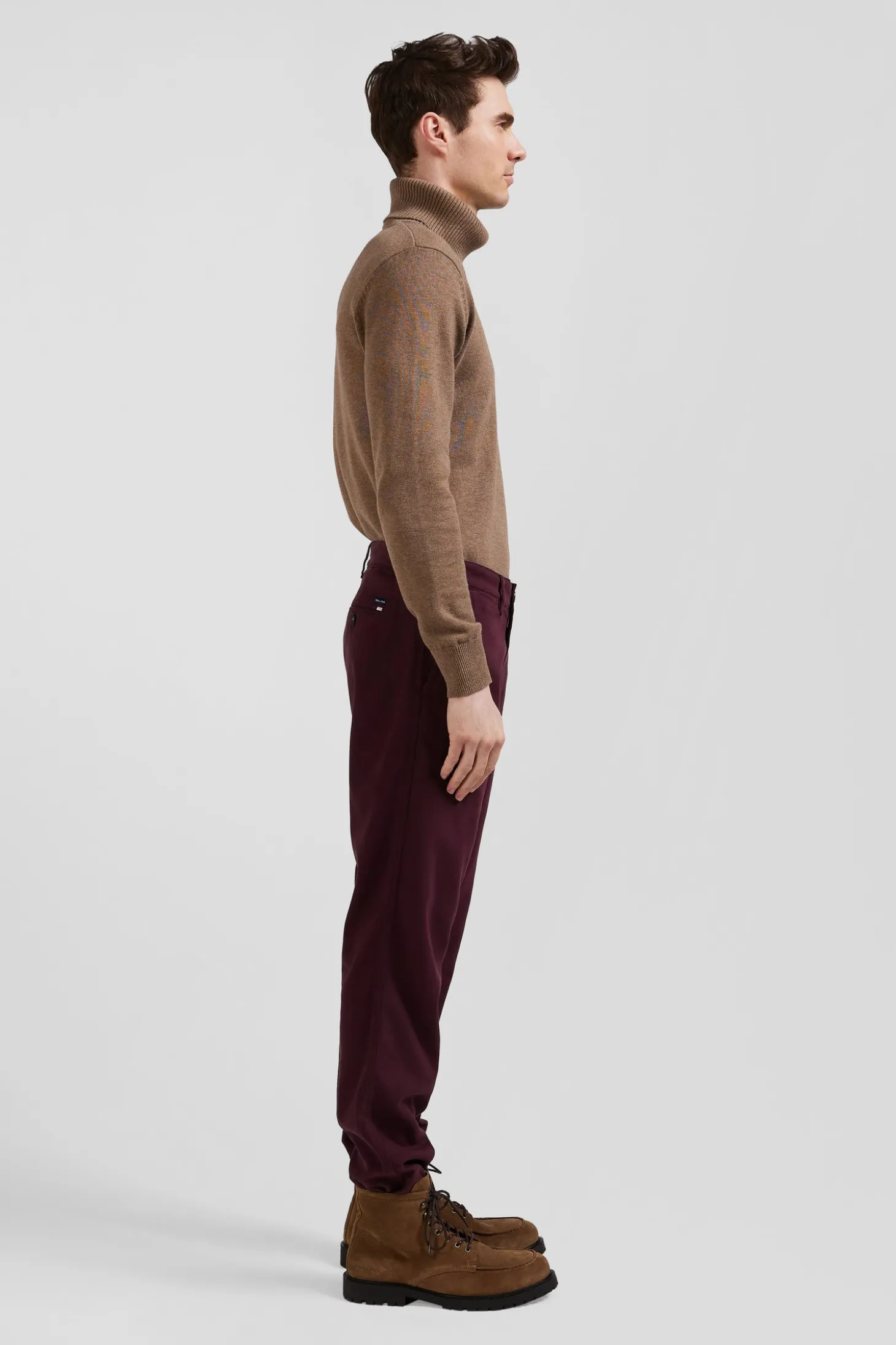 Pantalon chino en piqué de coton stretch et modal bordeaux coupe Regular