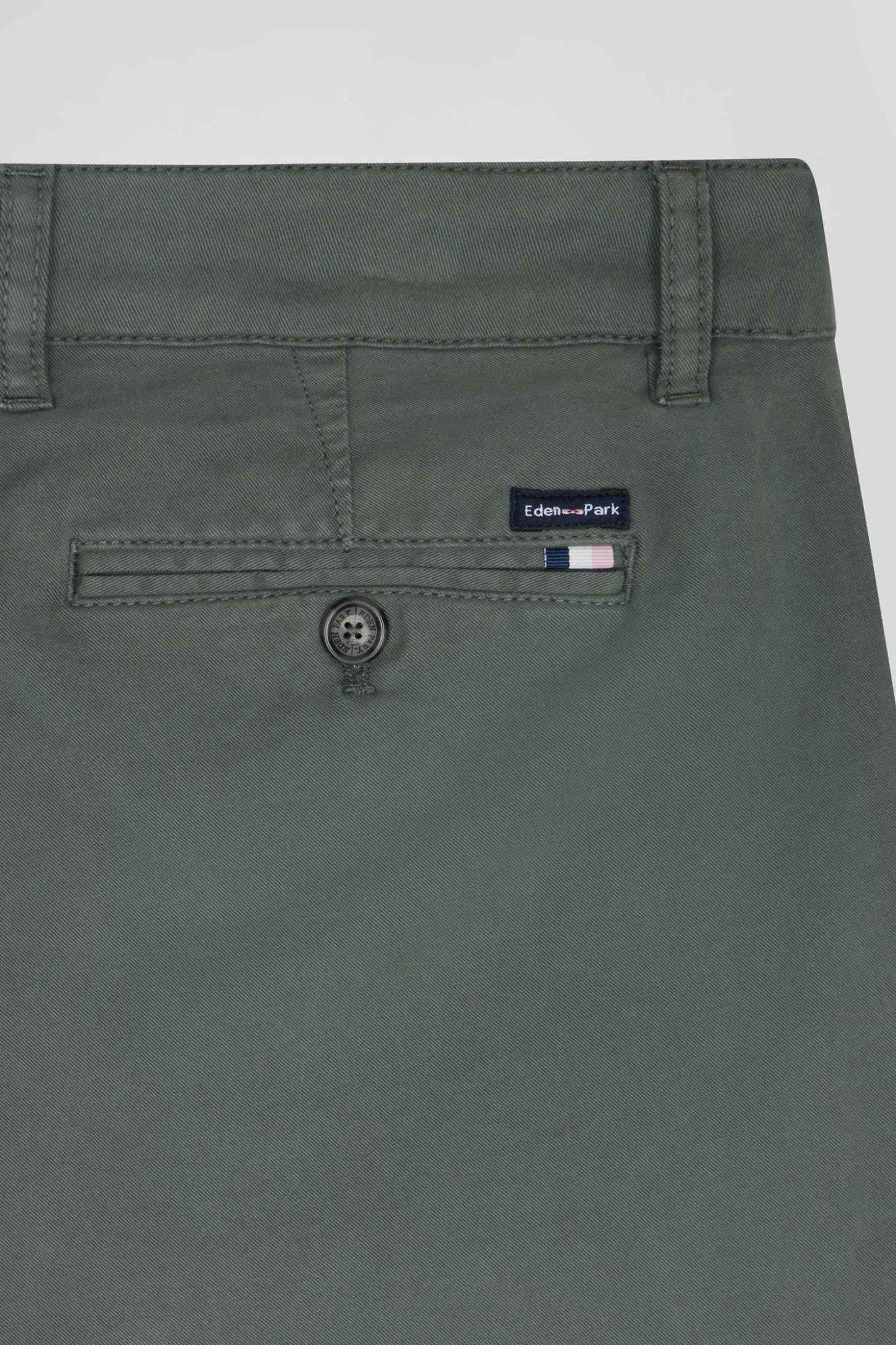 Pantalon chino gris en gabardine de coton stretch coupe Regular