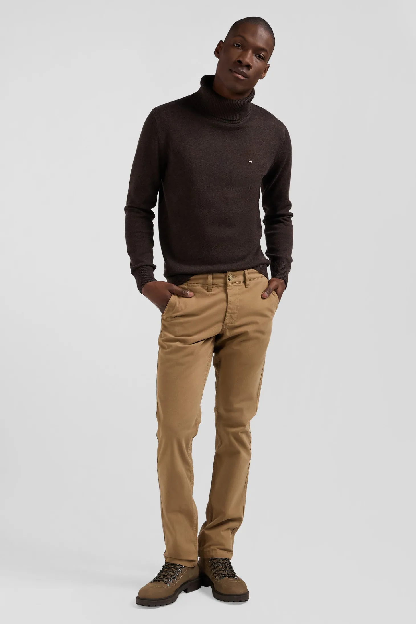 Pantalon chino marron en gabardine de coton stretch coupe Regular