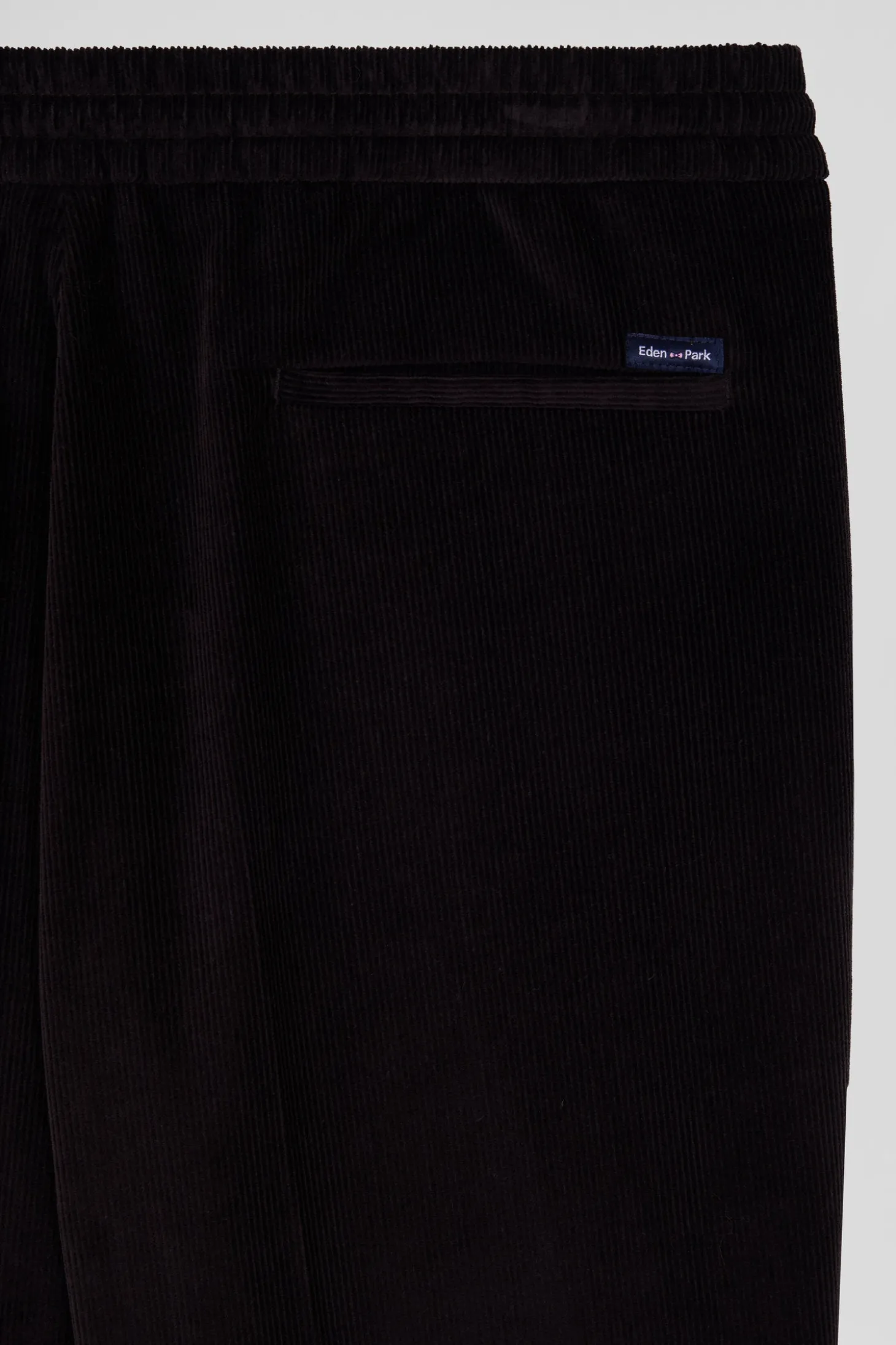 Pantalon en velours côtelé marron taille élastiquée coupe Modern