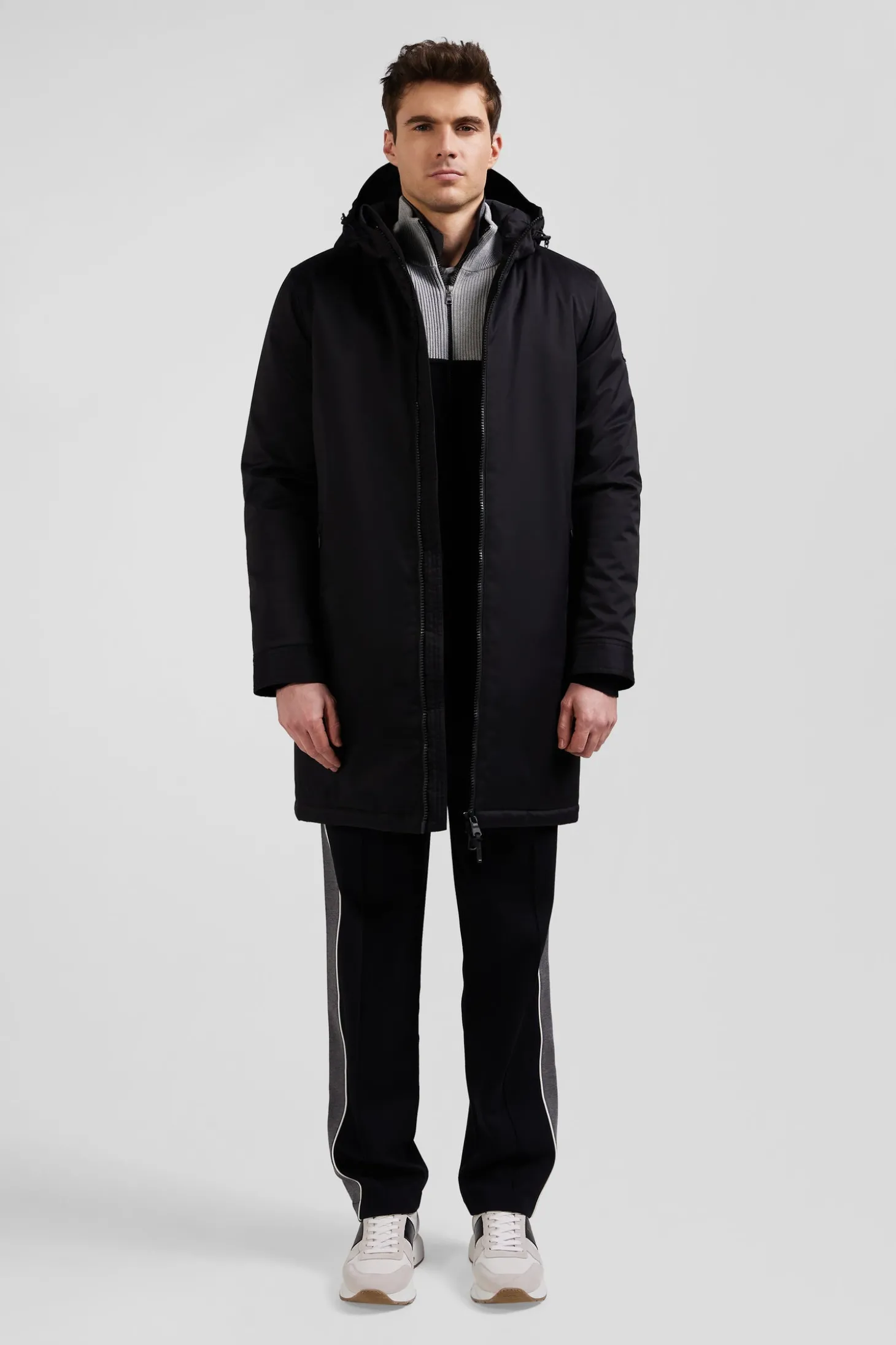Parka longue à capuche en nylon noir
