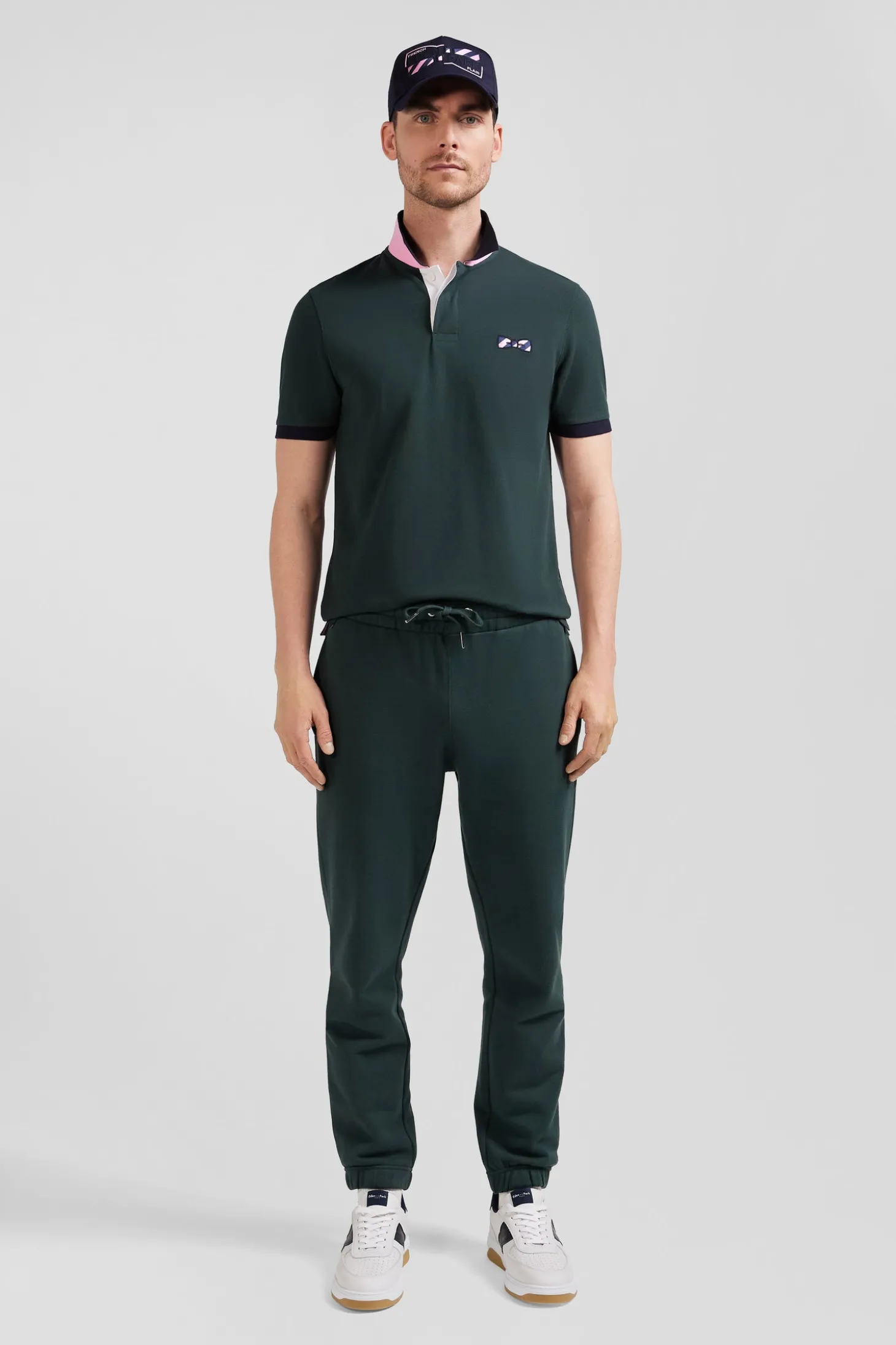 Polo manches courtes en piqué coton vert broderie cerclée coupe Regular