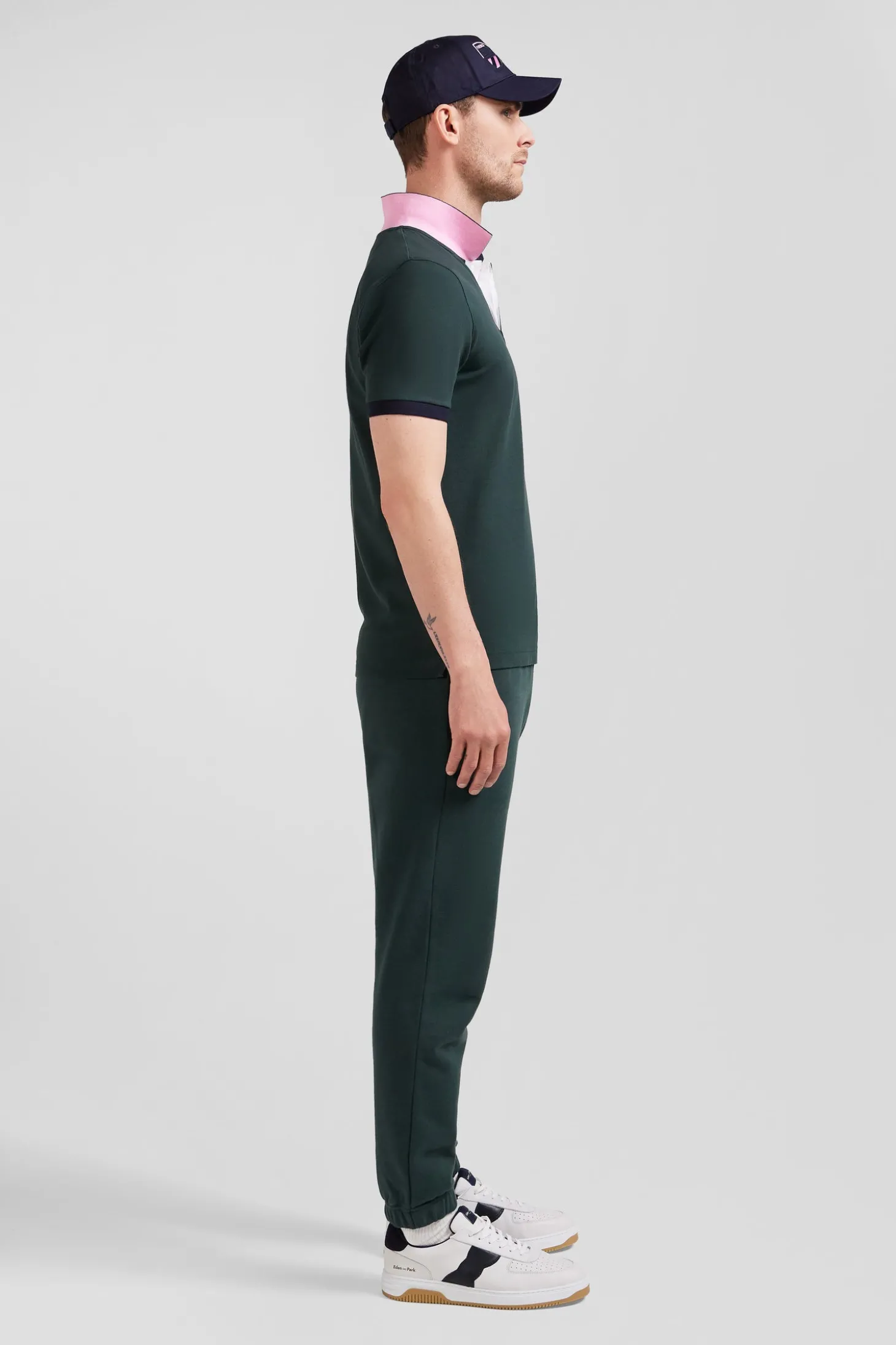 Polo manches courtes en piqué coton vert broderie cerclée coupe Regular