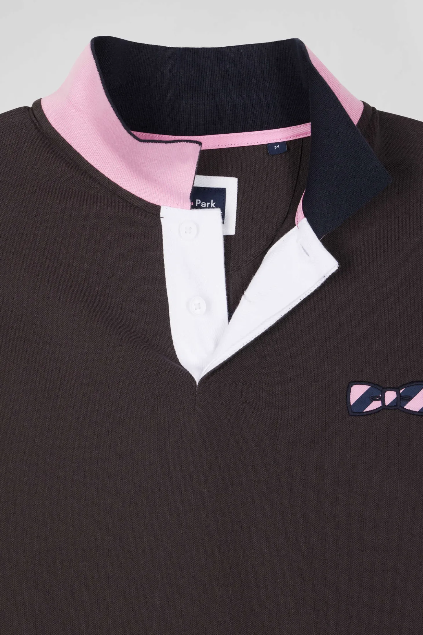 Polo manches courtes en piqué coton marron broderie cerclée coupe Regular