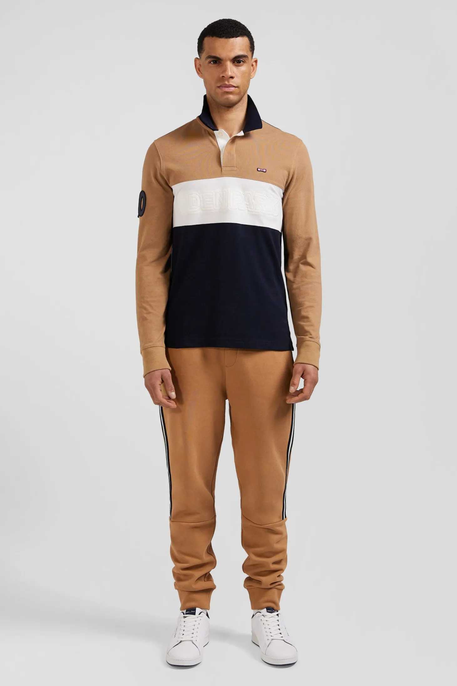 Polo manches longues en piqué coton camel broderie matelassée coupe Regular