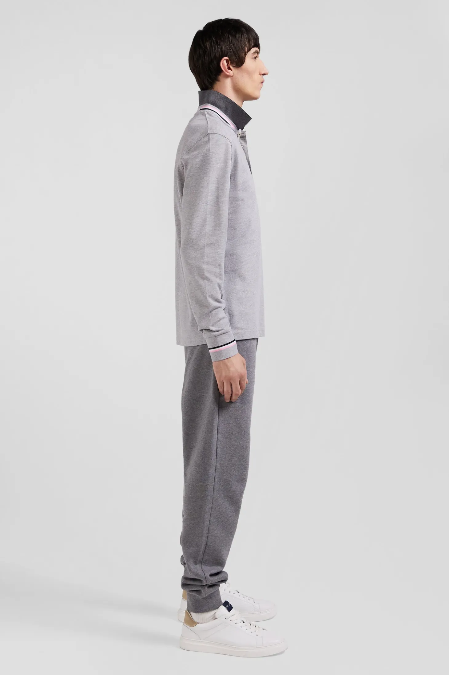 Polo manches longues en piqué coton gris écusson gomme coupe Regular