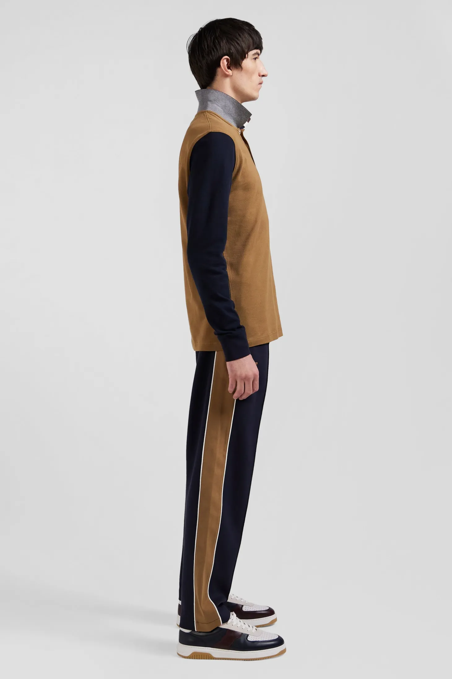 Polo manches longues en piqué coton bicolore camel col jacquard coupe Regular