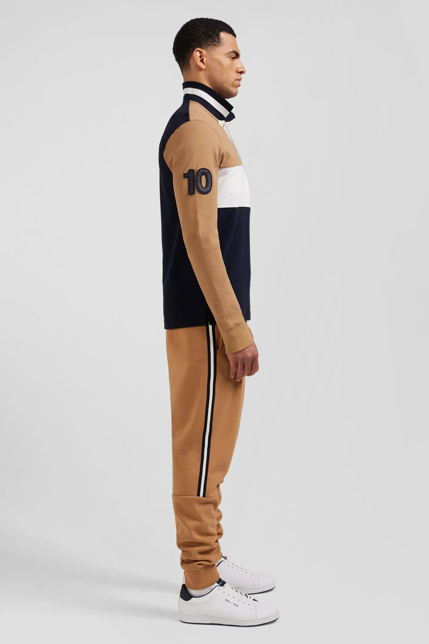 Polo manches longues en piqué coton camel broderie matelassée coupe Regular