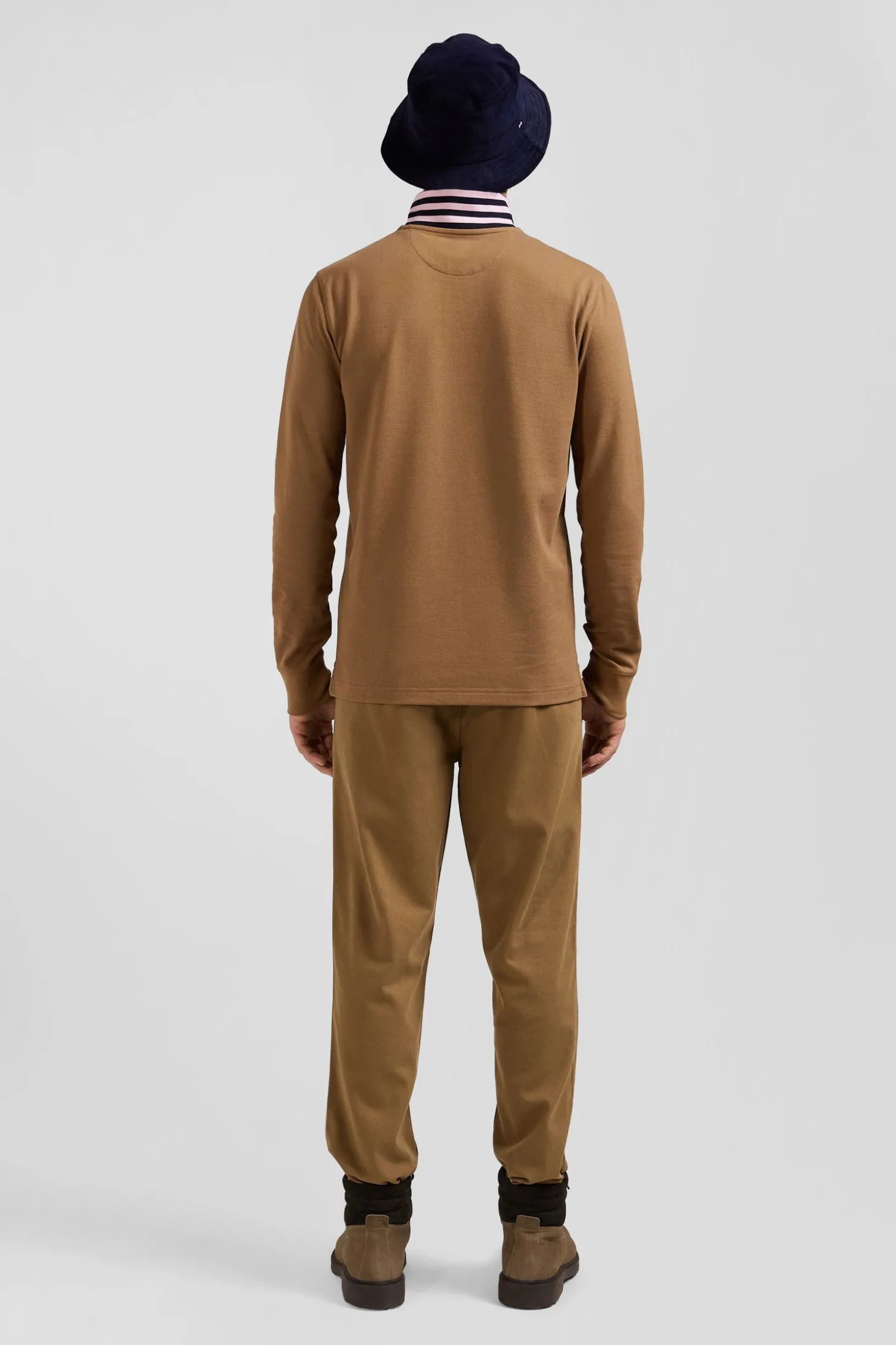 Polo manches longues en piqué coton camel col cerclé coupe Regular