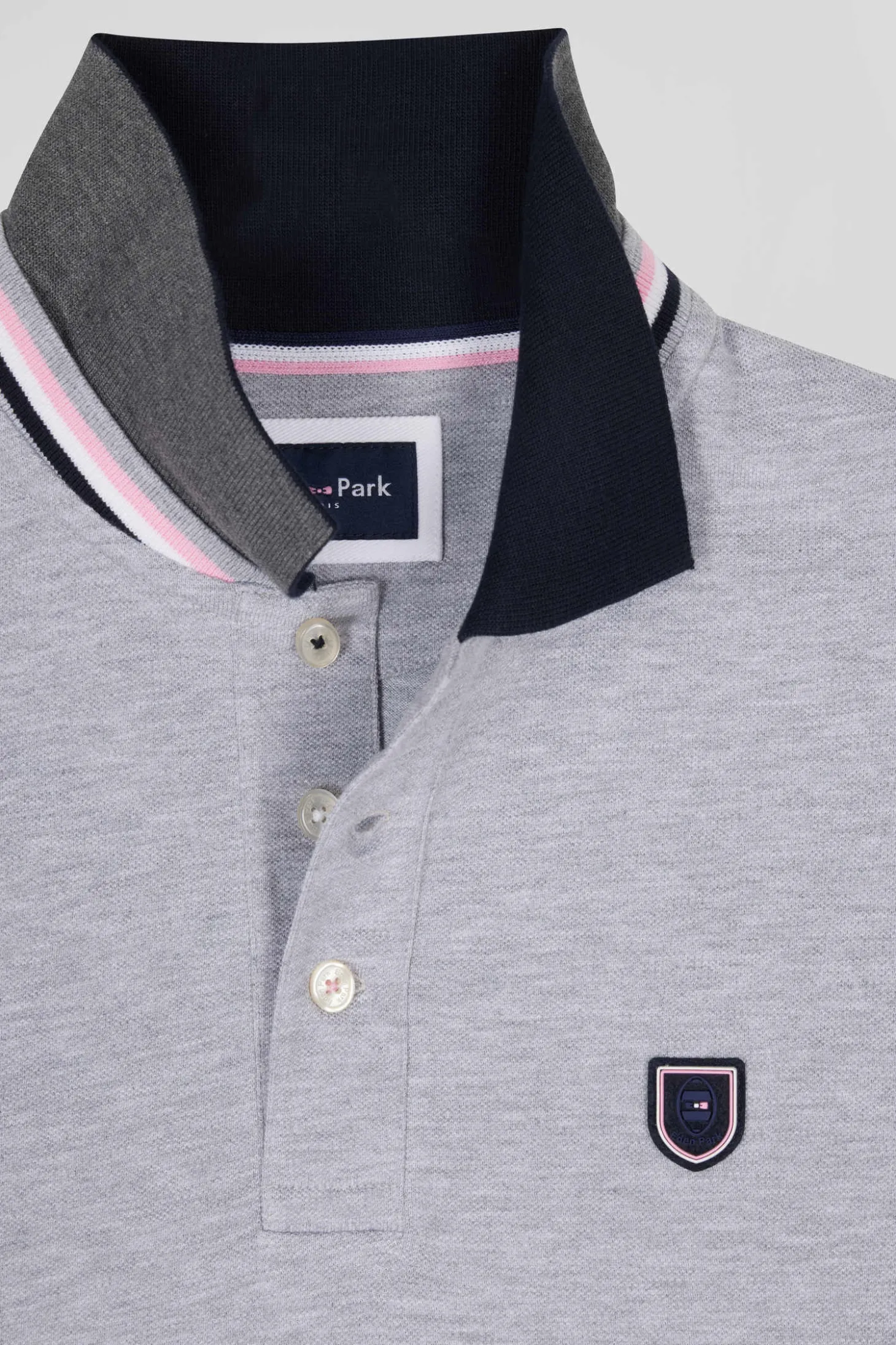 Polo manches longues en piqué coton gris écusson gomme coupe Regular