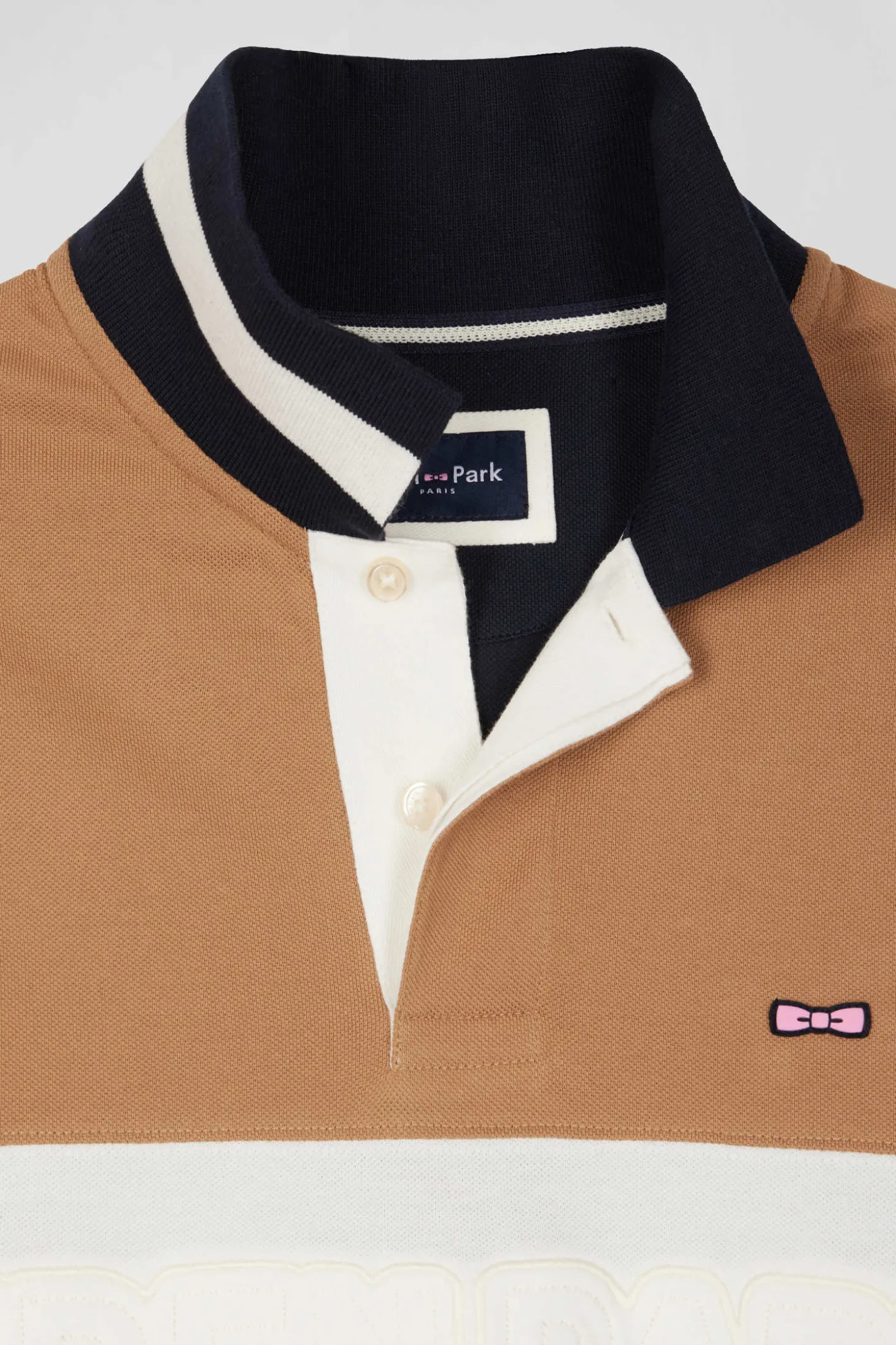 Polo manches longues en piqué coton camel broderie matelassée coupe Regular
