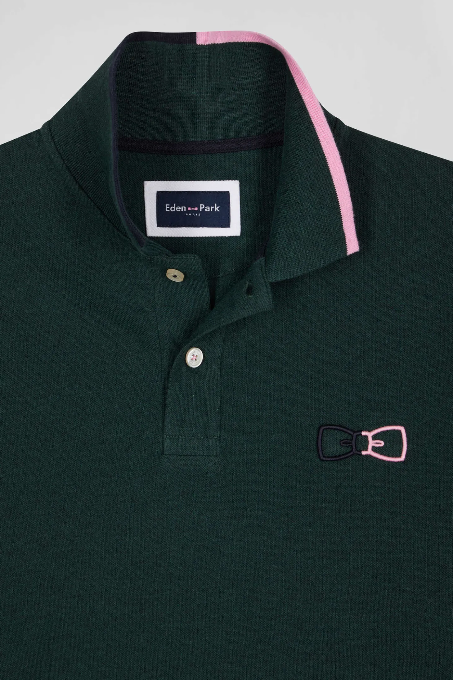 Polo manches longues en piqué coton vert détails roses coupe Regular
