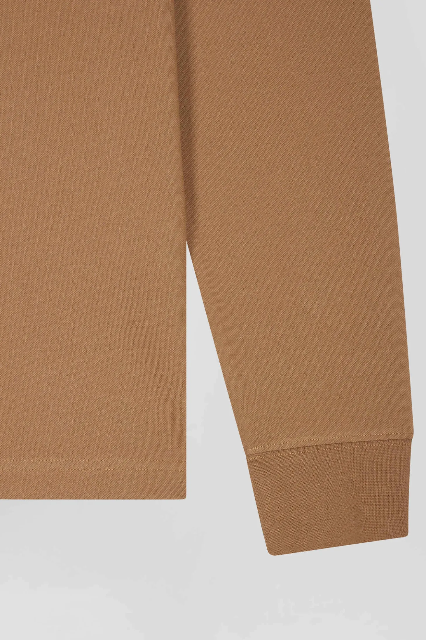 Polo manches longues en piqué coton camel coupe Slim