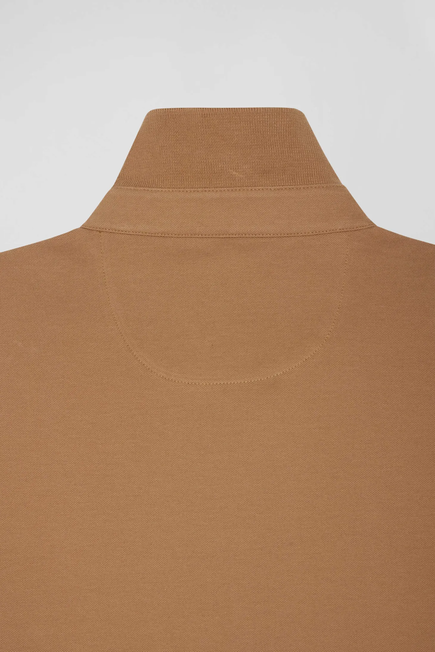 Polo manches longues en piqué coton camel coupe Slim