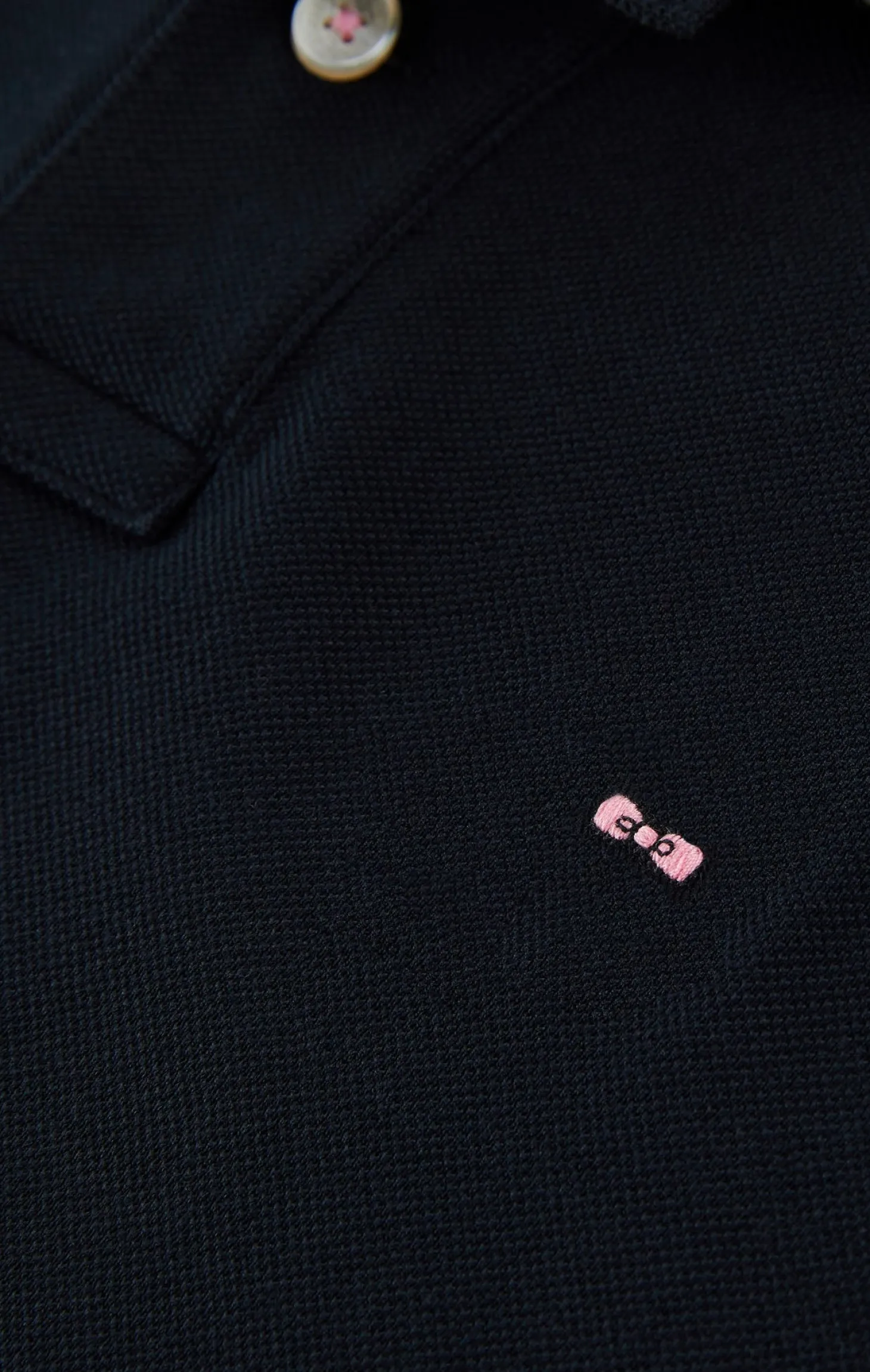 Polo manches longues noir en coton avec col contrasté