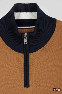 Pull col camionneur zippé colorblock en coton camel brodé coupe Regular