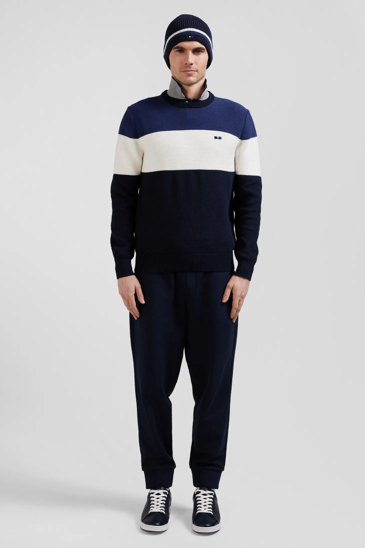 Pull col rond en coton bleu marine et bleu à jeux de maille coupe Regular